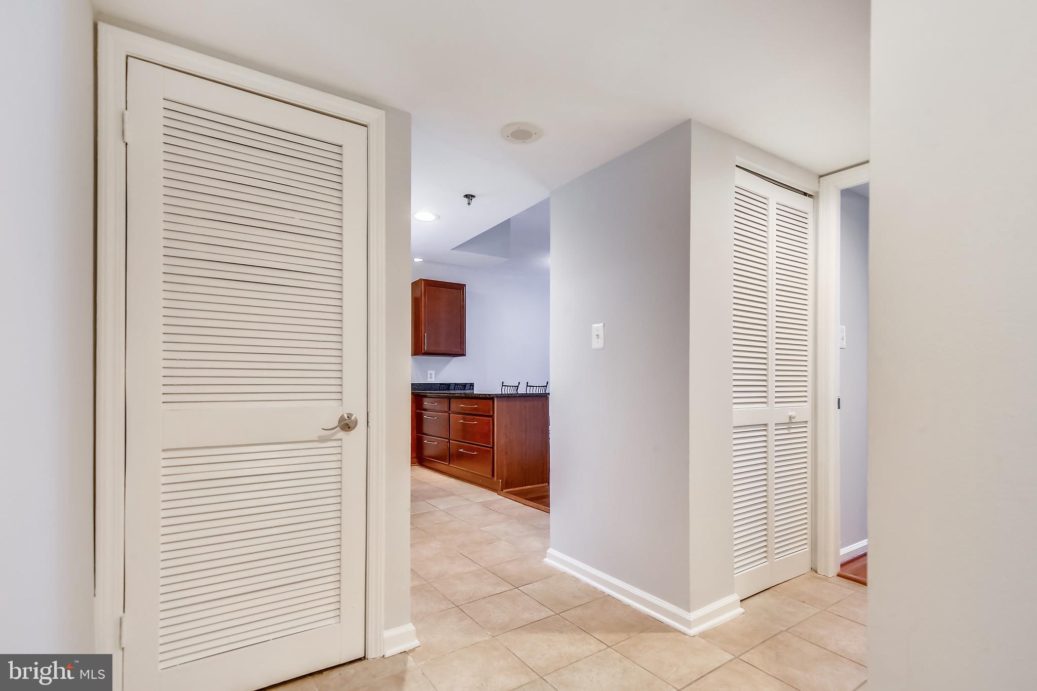 EASTVIEW AT BALLSTON METRO - Residential