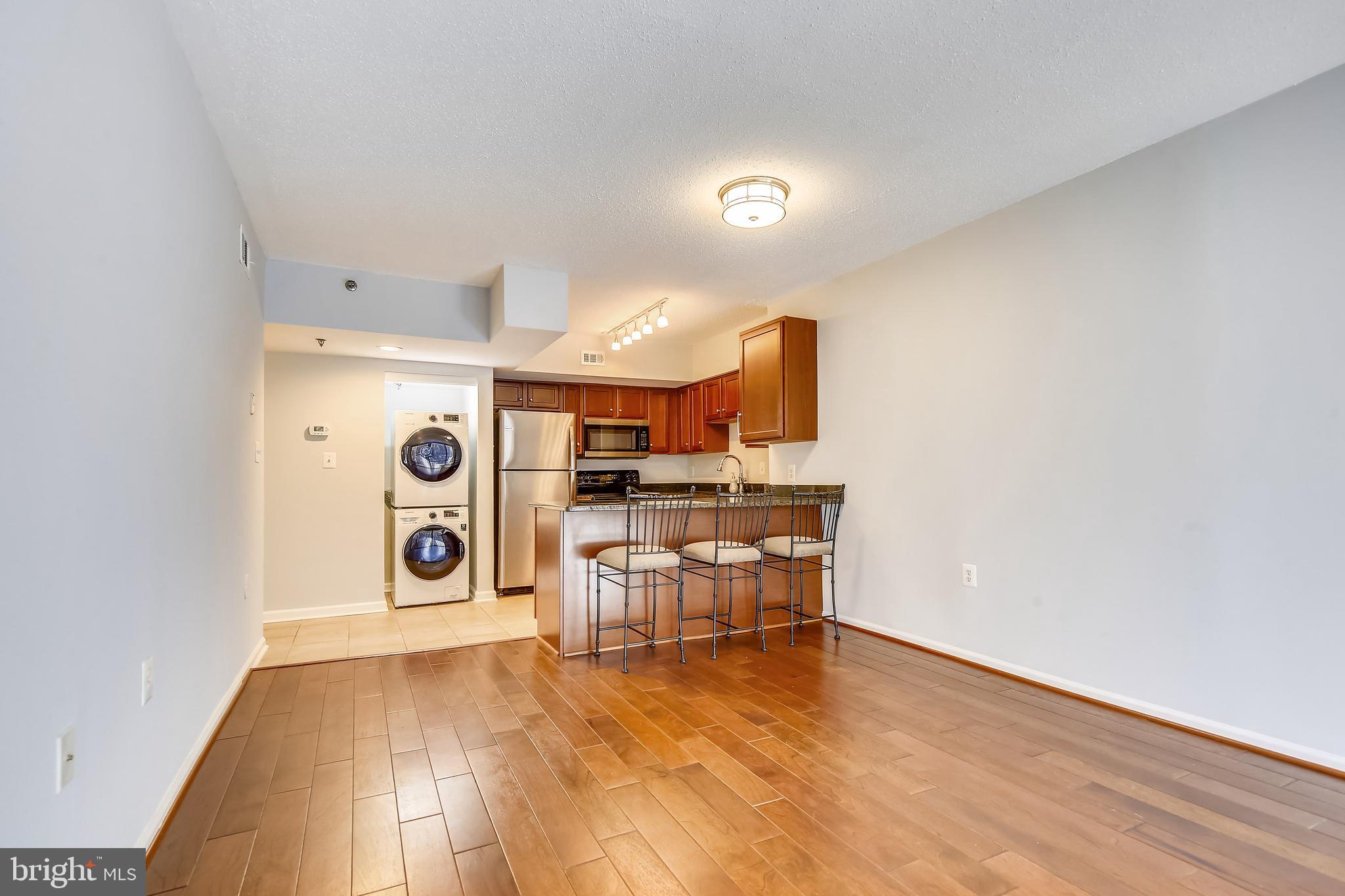 EASTVIEW AT BALLSTON METRO - Residential
