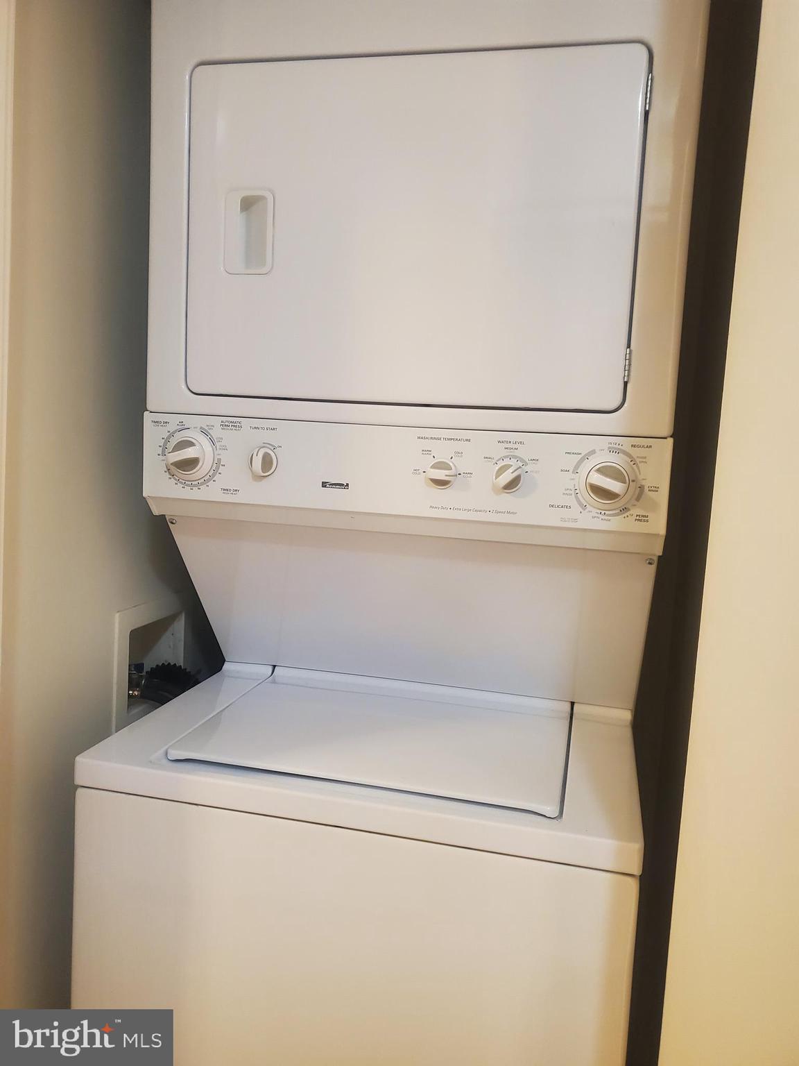 ONE NATIONAL HARBOR CONDOMINIUM - Residential Lease