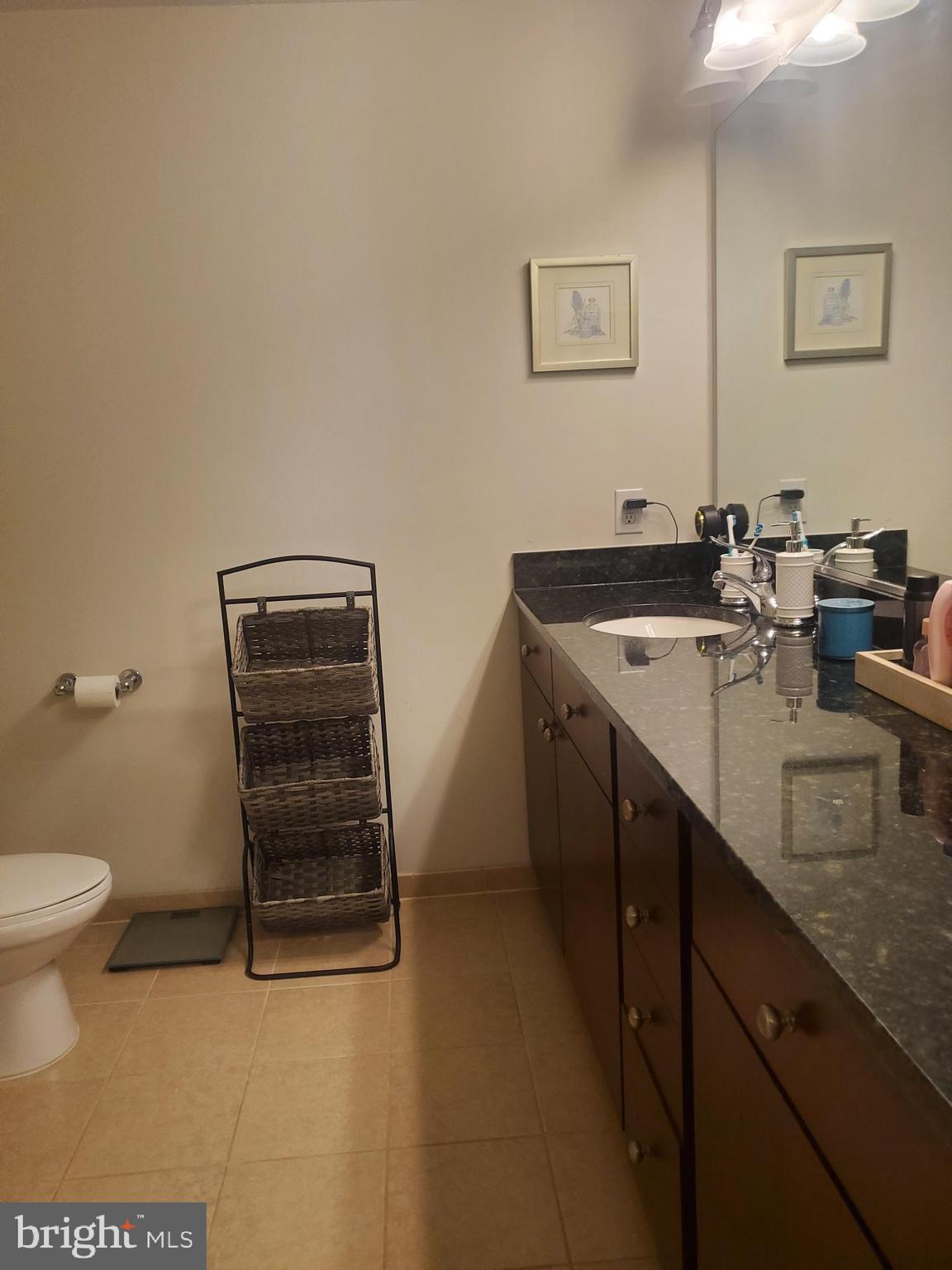 ONE NATIONAL HARBOR CONDOMINIUM - Residential Lease