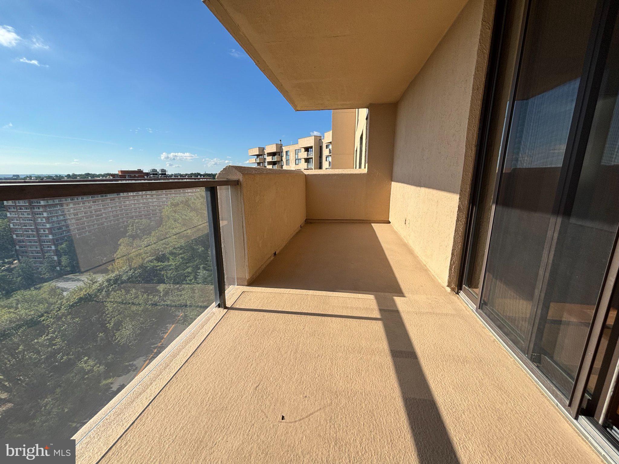 1101 S ARLINGTON RIDGE ROAD S 1009