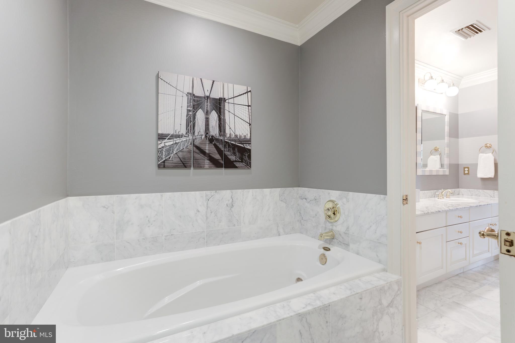 HARBORSIDE - Residential