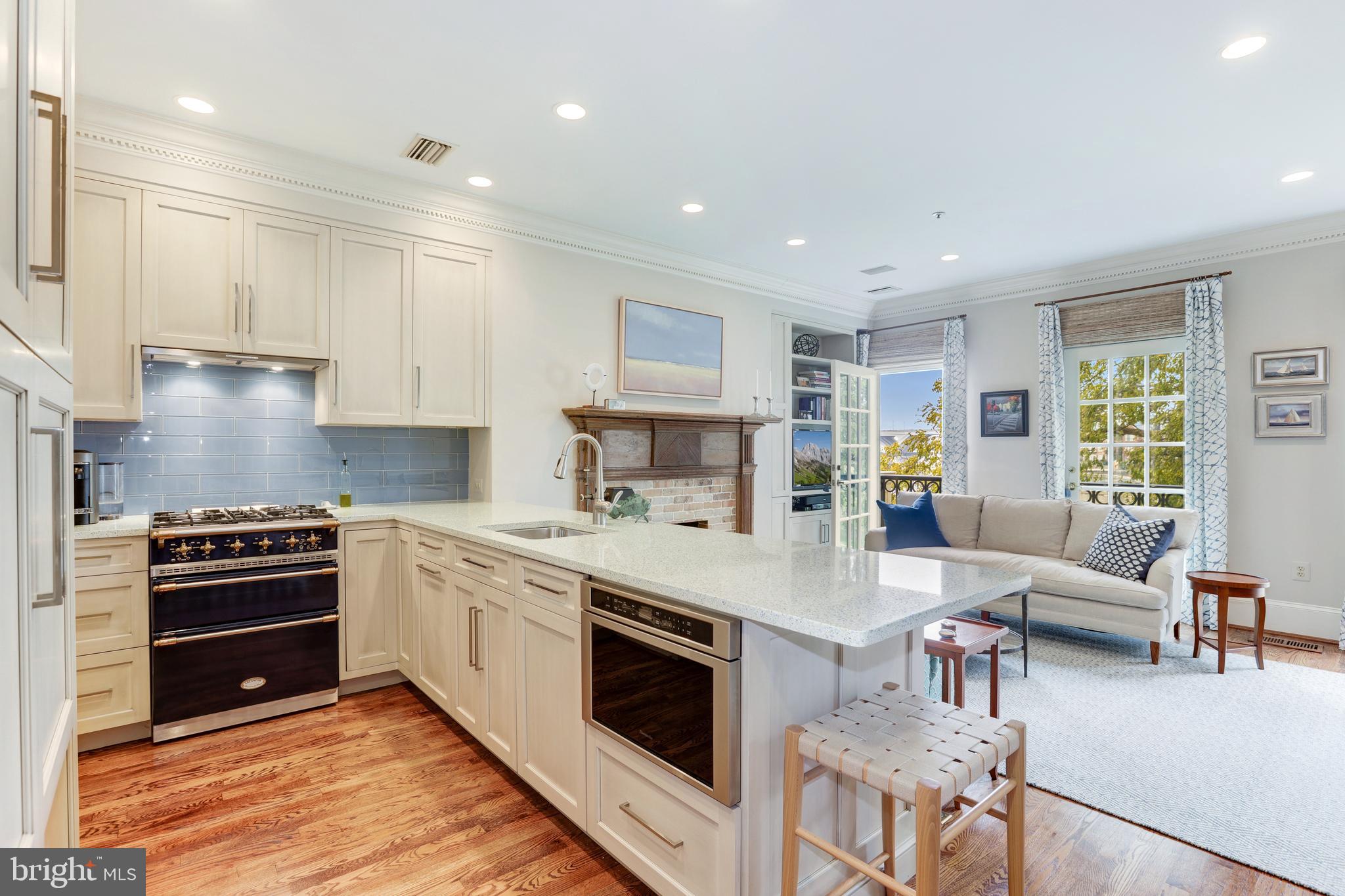 HARBORSIDE - Residential