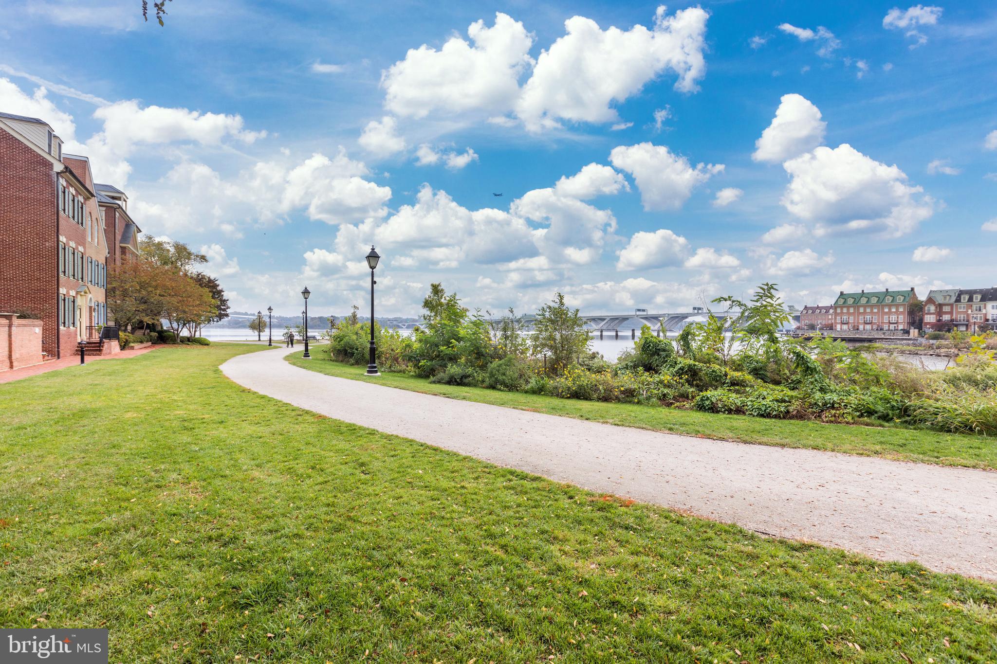 HARBORSIDE - Residential