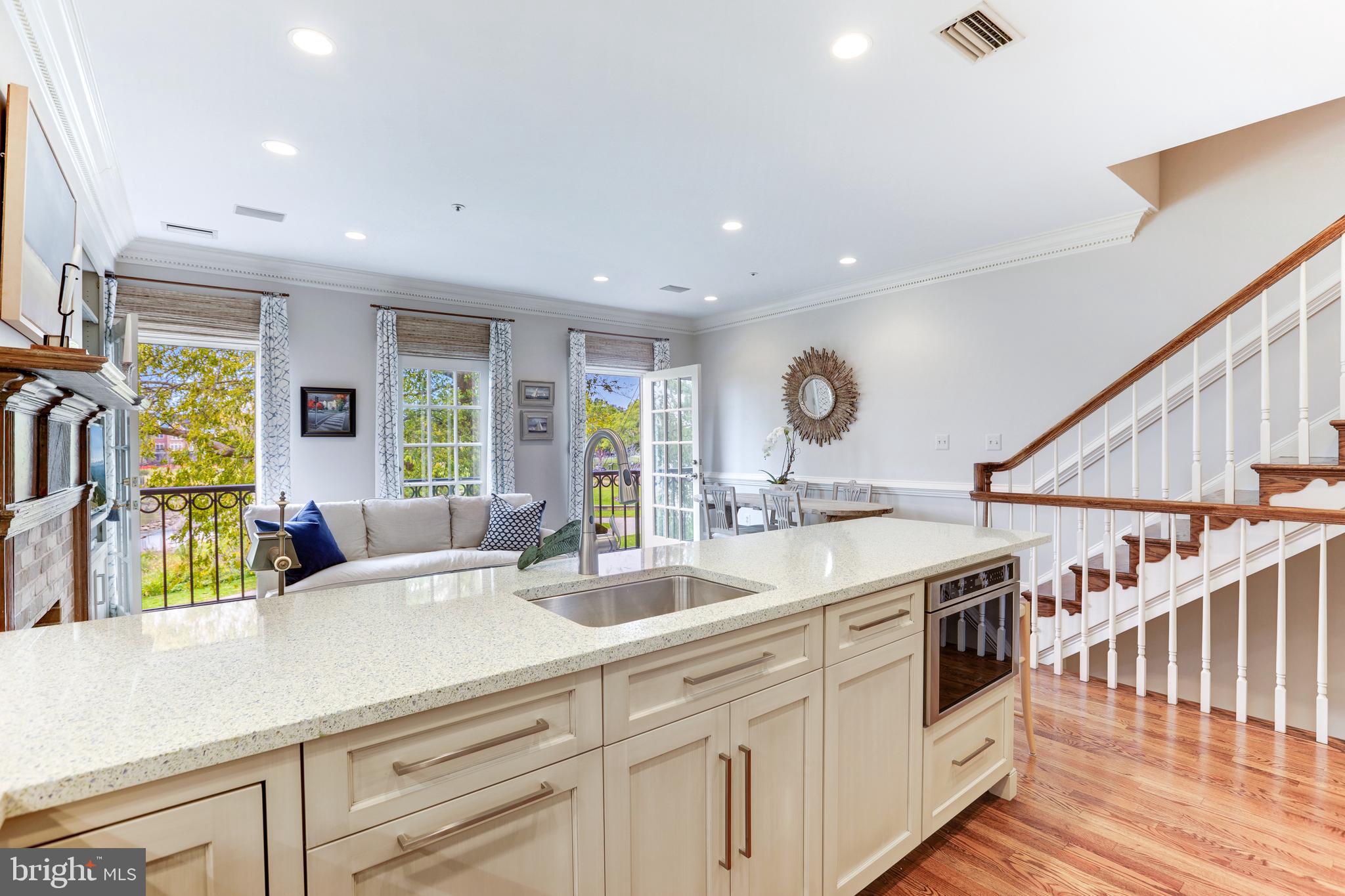 HARBORSIDE - Residential