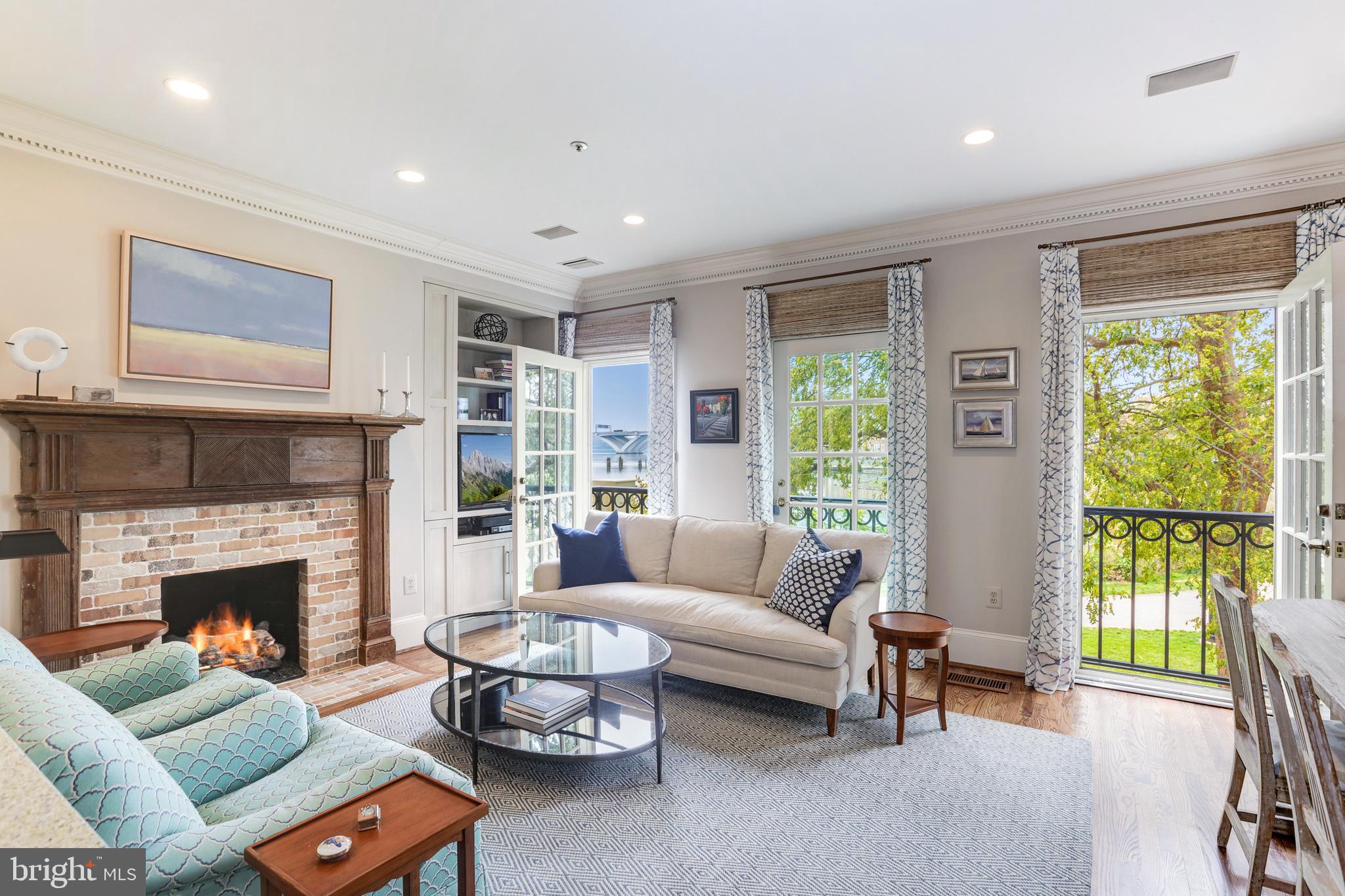 HARBORSIDE - Residential