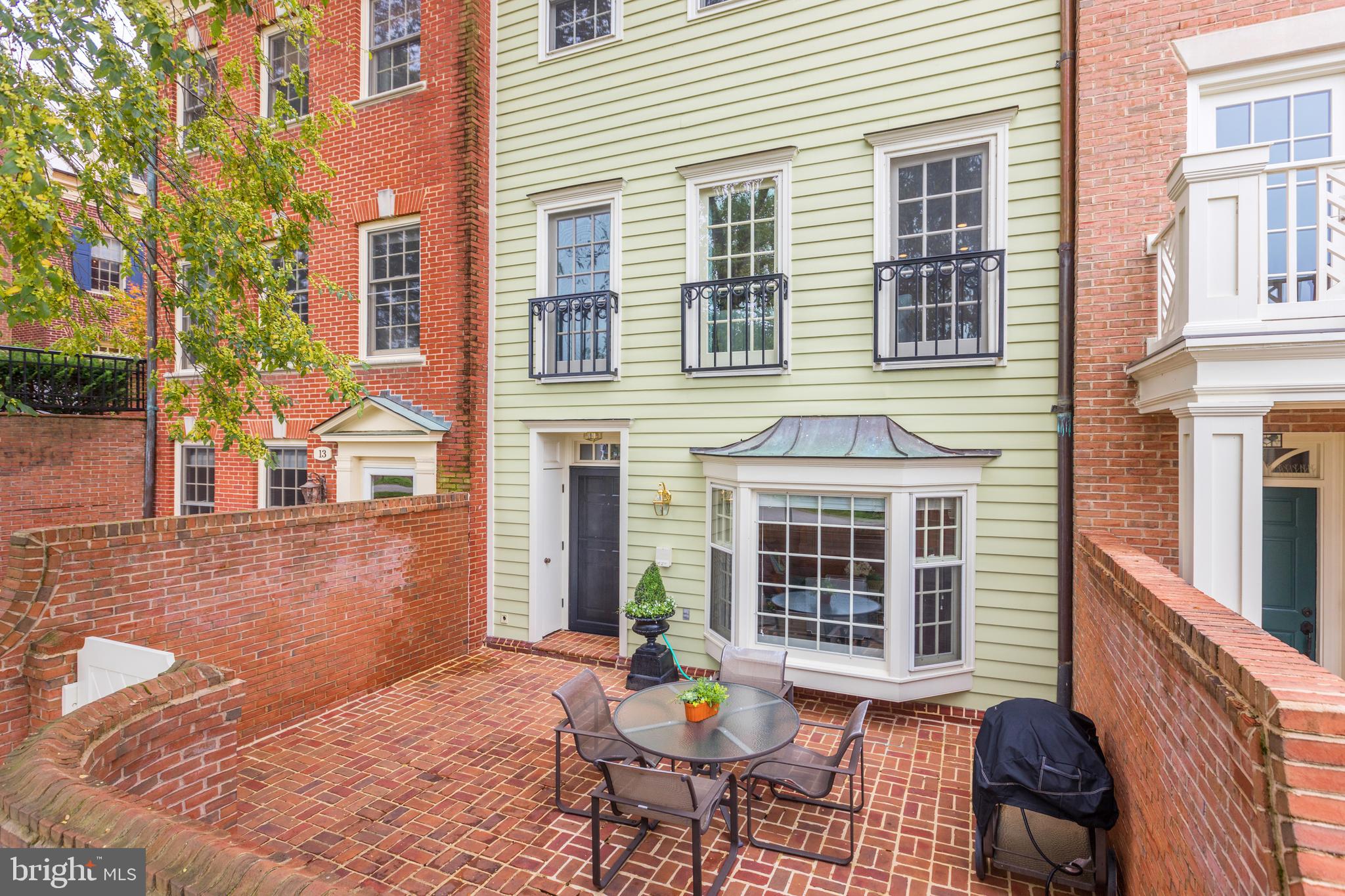 HARBORSIDE - Residential