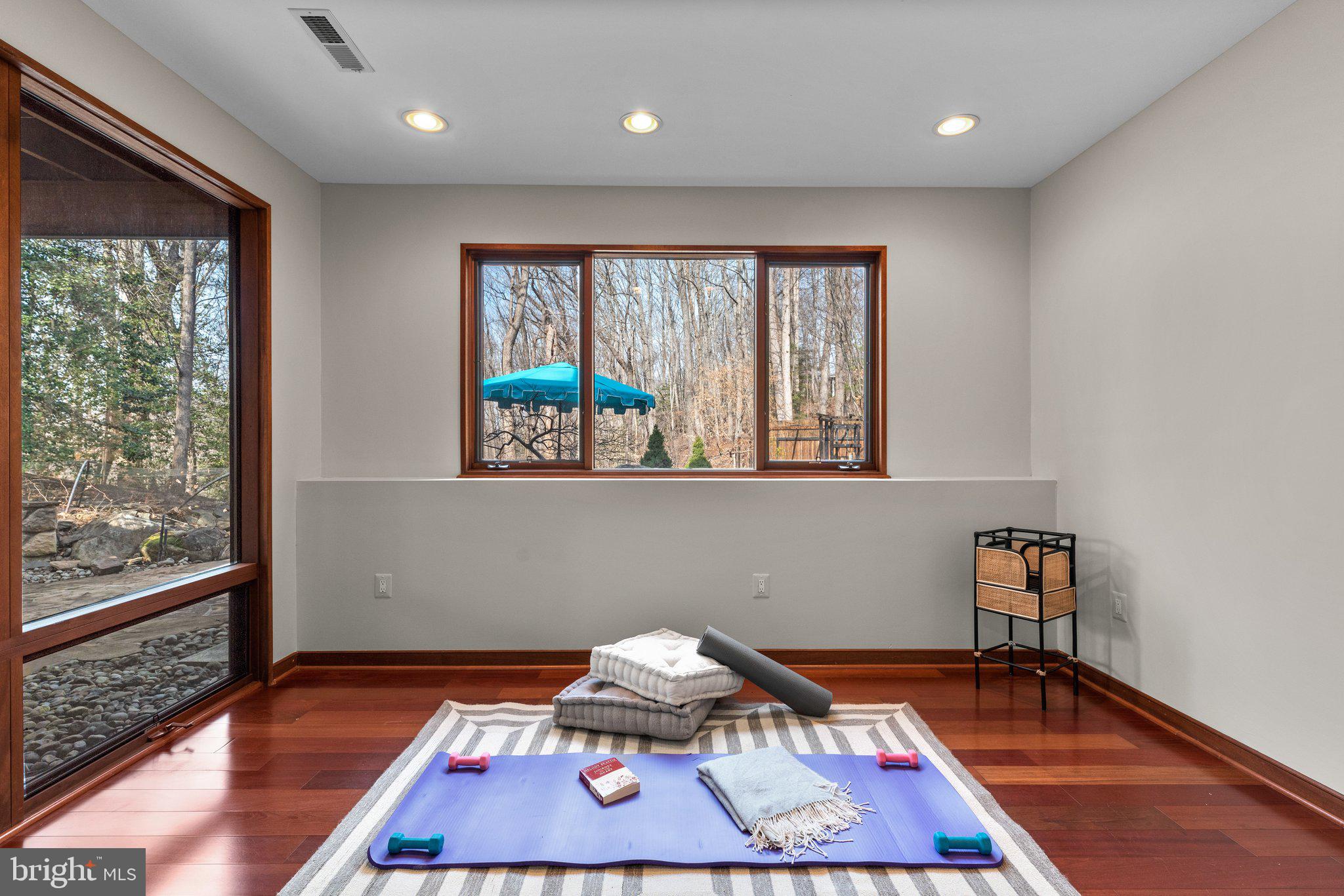 BELVOIR FARMS - Residential