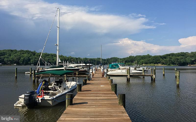 BELVOIR FARMS - Residential