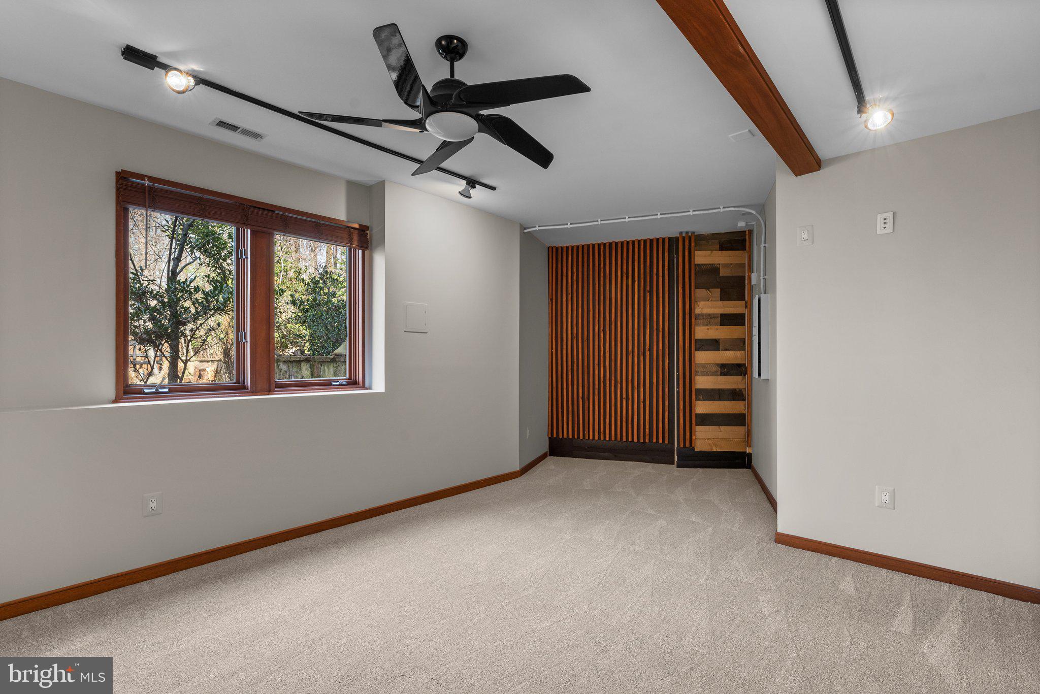 BELVOIR FARMS - Residential