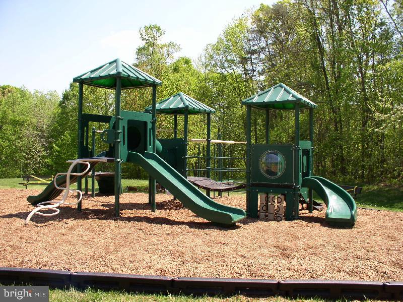 BELVOIR FARMS - Residential