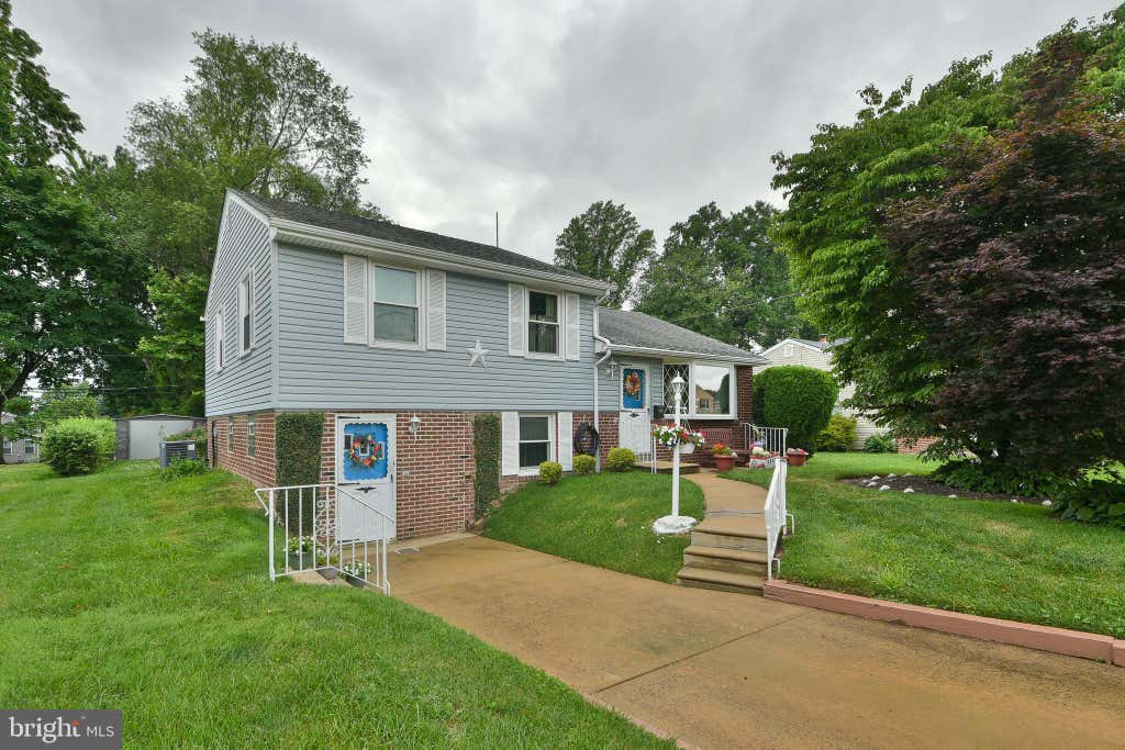 Photo of 3820 Andrea Road, PHILADELPHIA, PA 19154 (MLS # PAPH2646538)