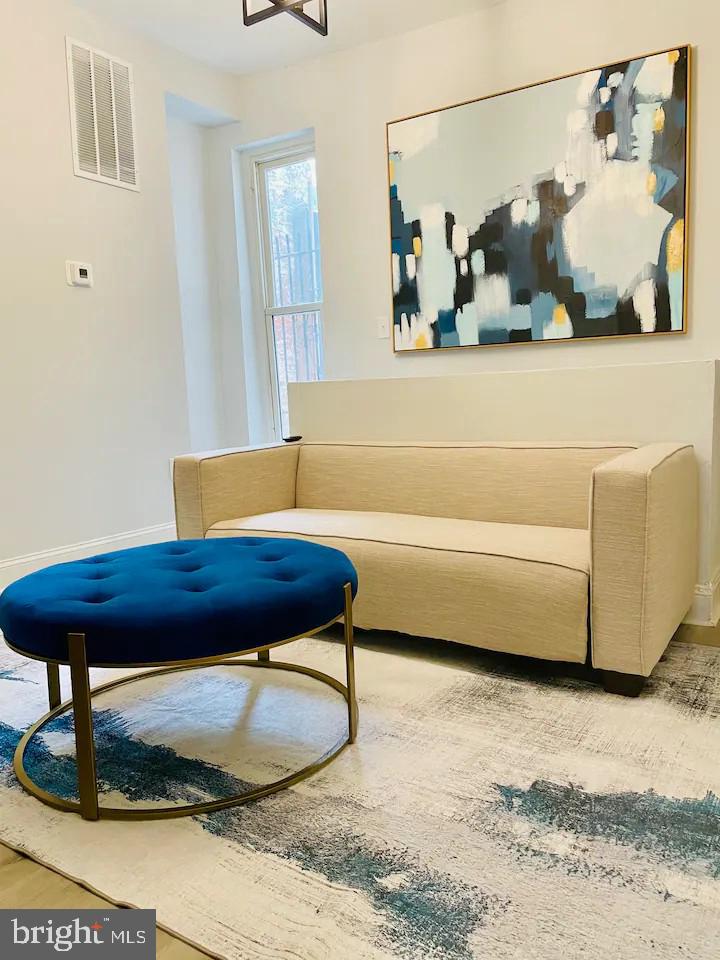 UPTON - Residential Lease