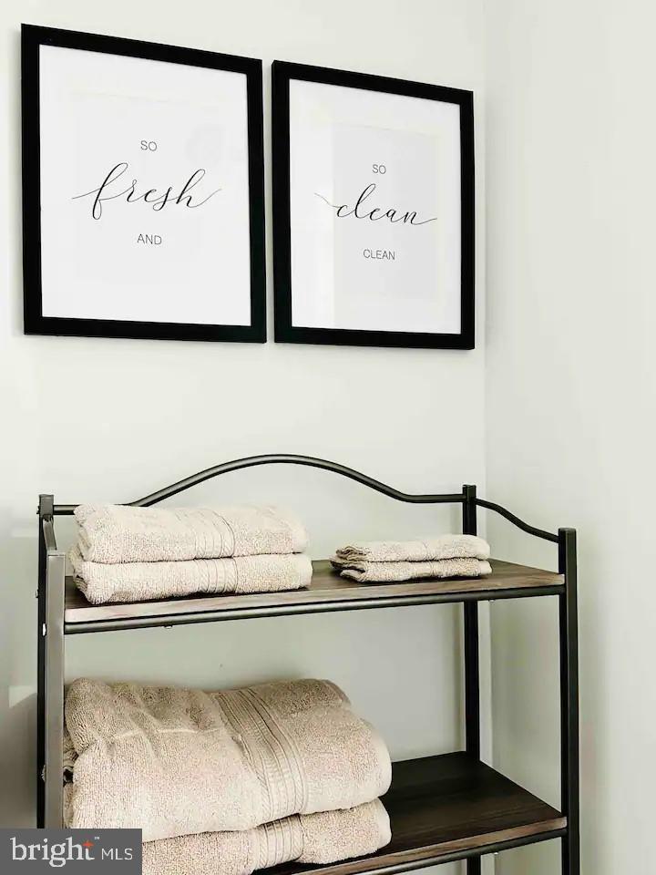 UPTON - Residential Lease