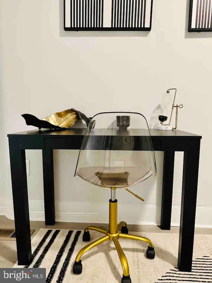 UPTON - Residential Lease