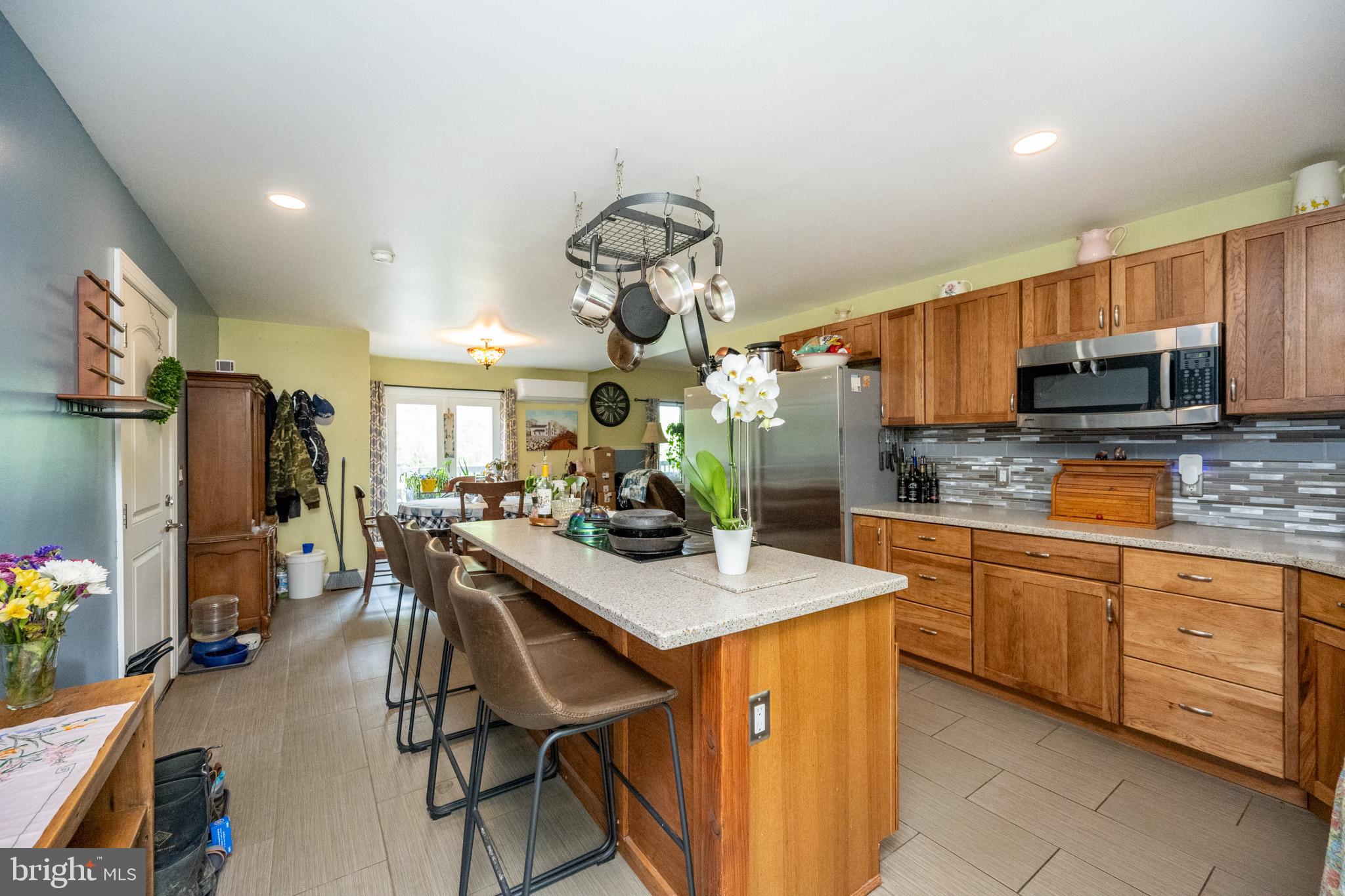 THE HIGHLANDS - Residential