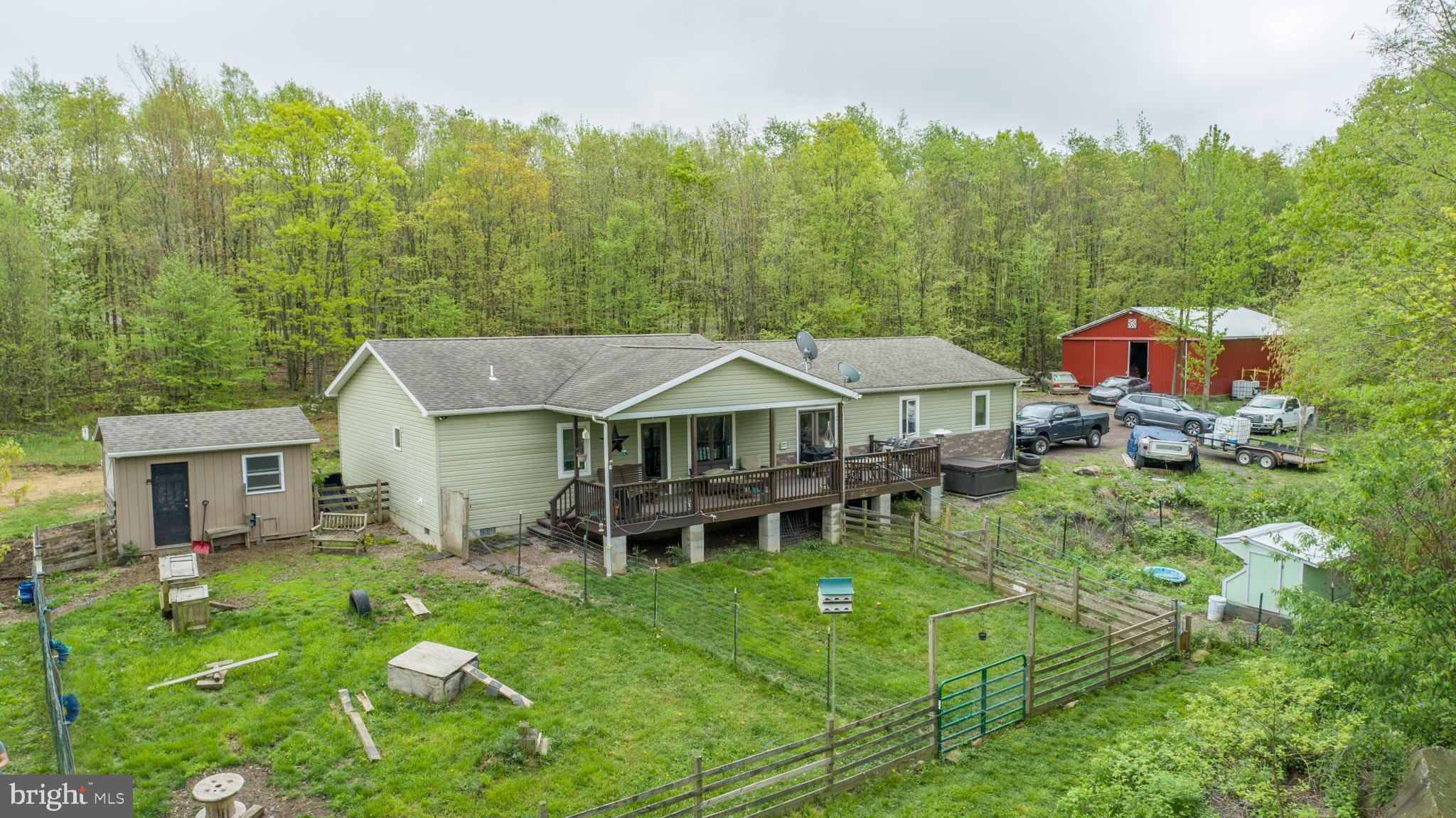 THE HIGHLANDS - Residential