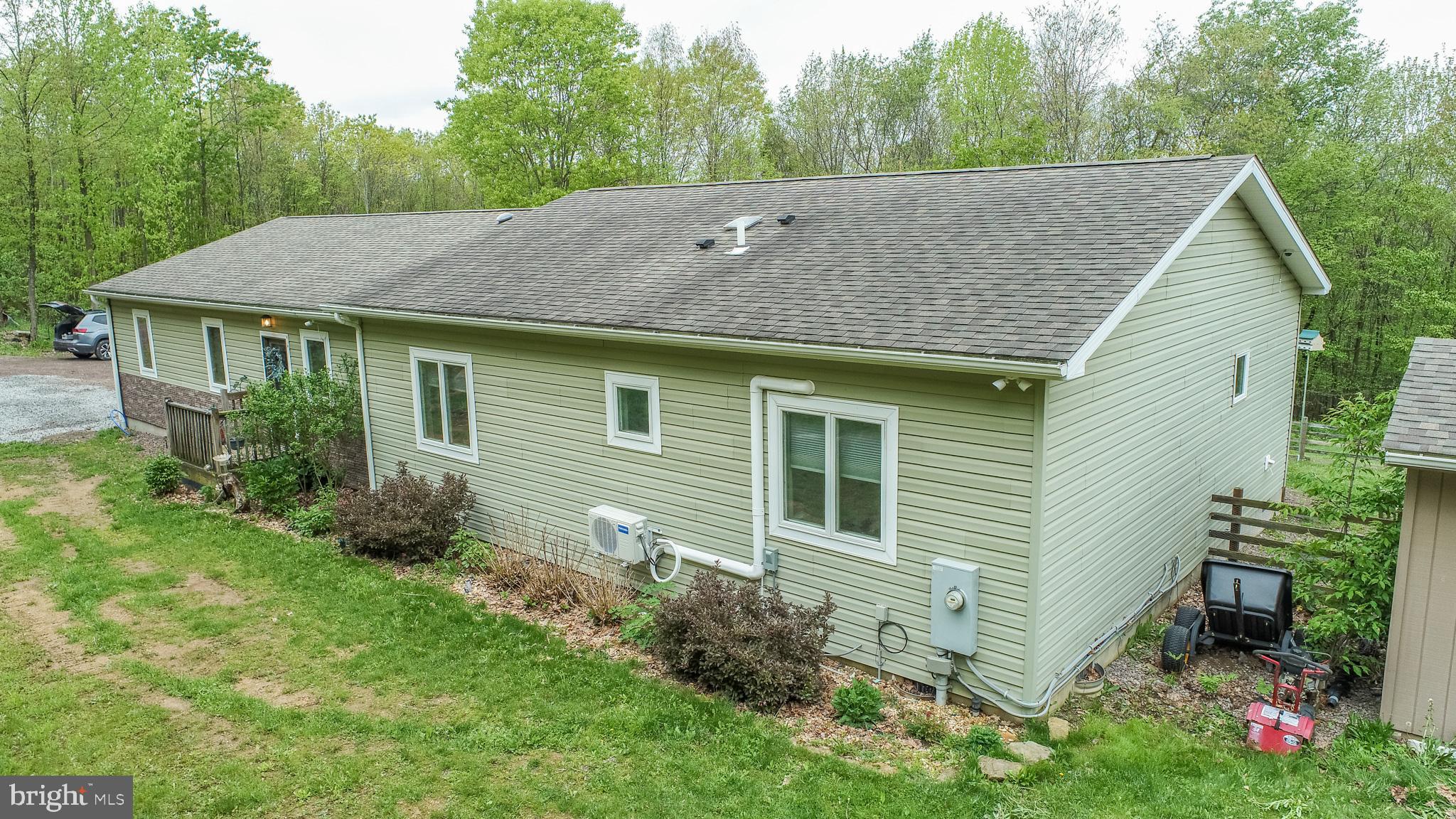 THE HIGHLANDS - Residential