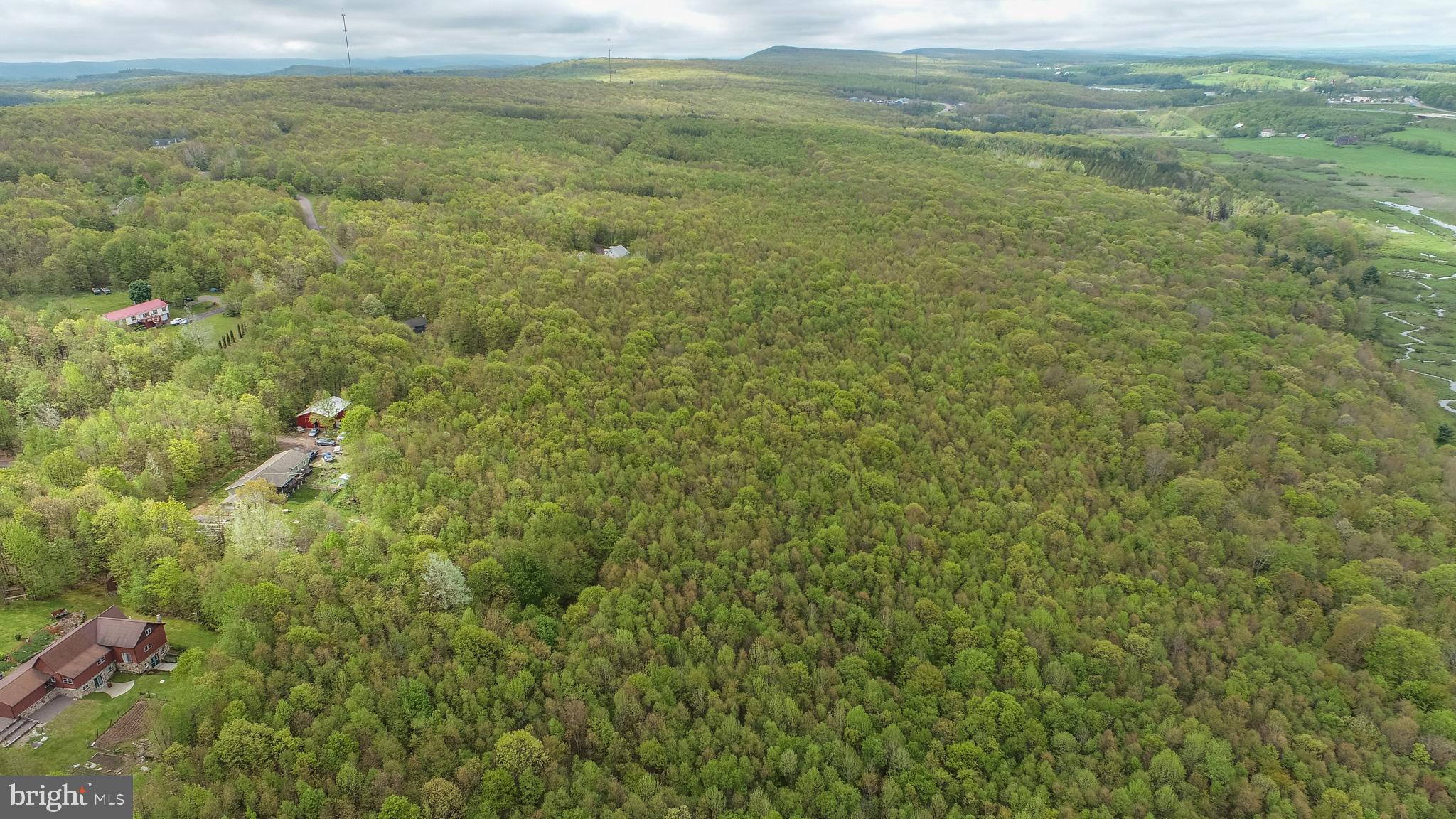 THE HIGHLANDS - Residential