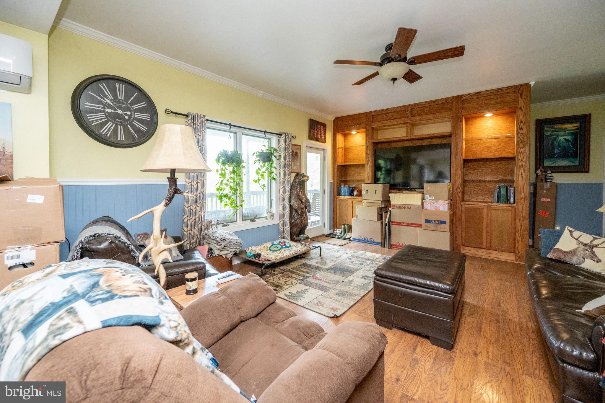 THE HIGHLANDS - Residential