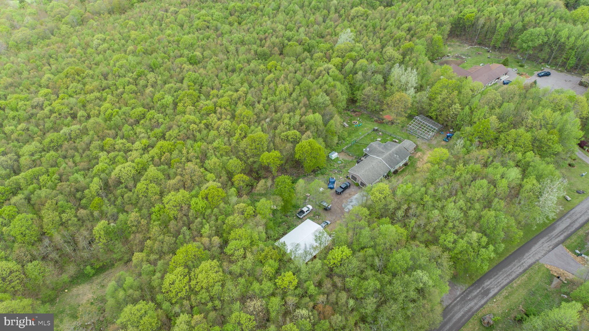 THE HIGHLANDS - Residential