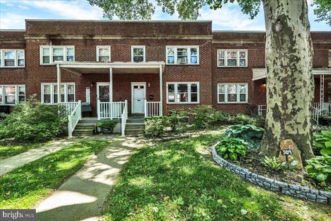 Townhouse For Sale - 309 Sycamore Road<br/> READING, PA 19611