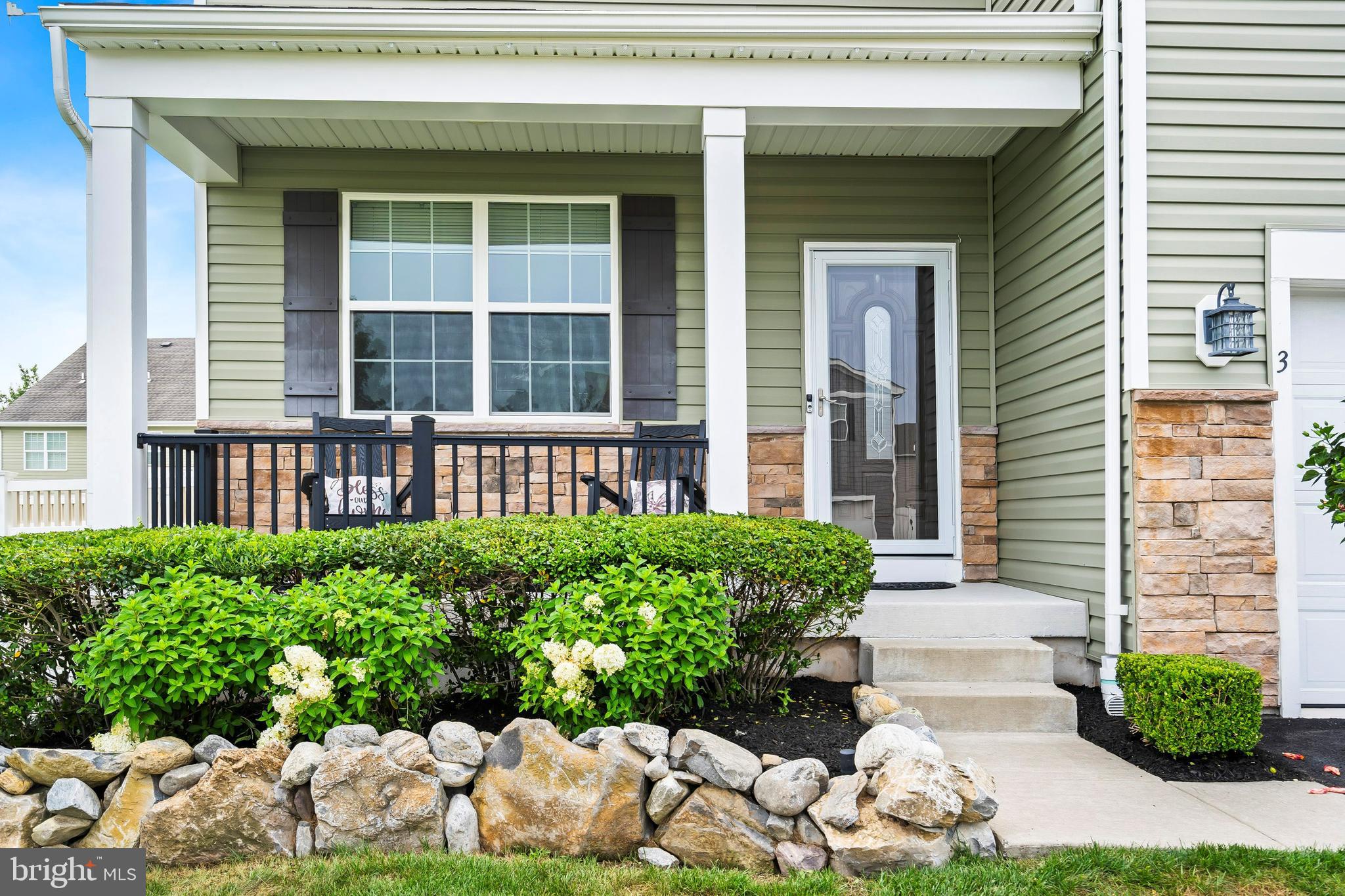 3 FULLRIGGER AVENUE