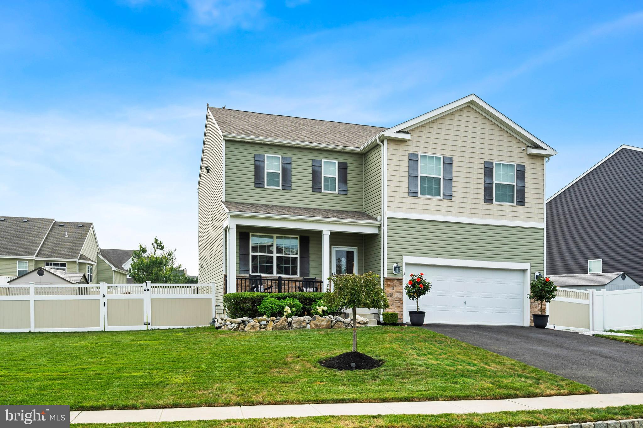 3 FULLRIGGER AVENUE