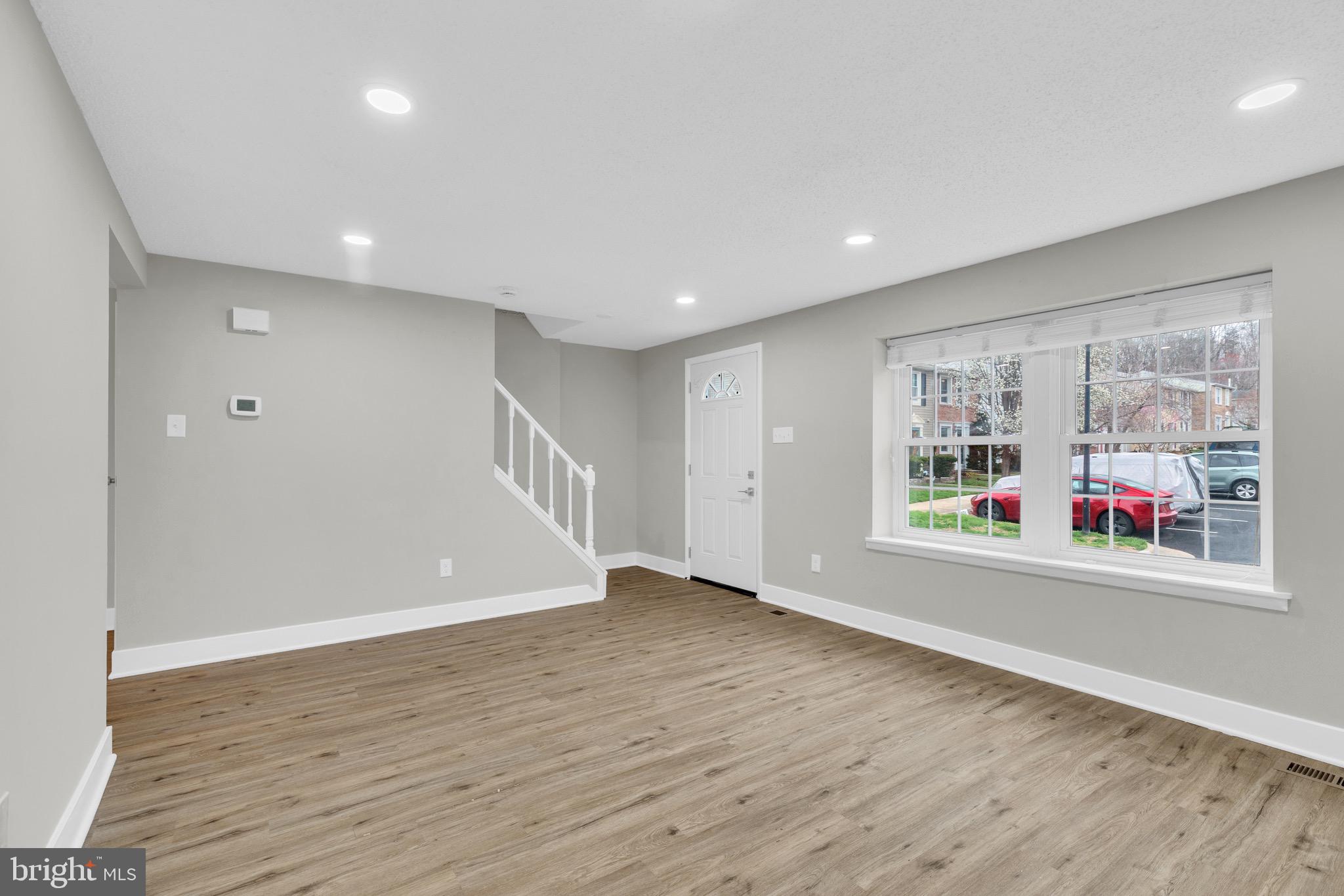 8677 HICKORY RIDGE COURT