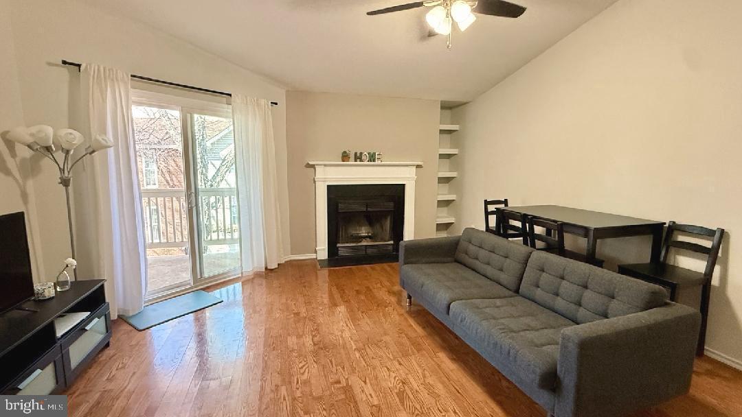 1532 LINCOLN WAY 304