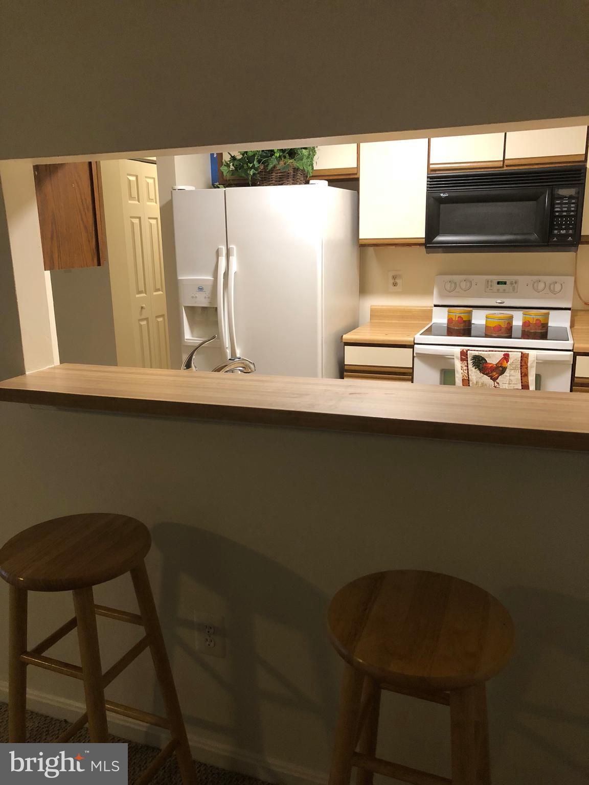 CROMWELL FOUNTAIN - Residential