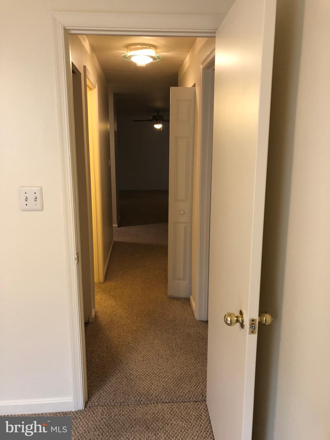 CROMWELL FOUNTAIN - Residential