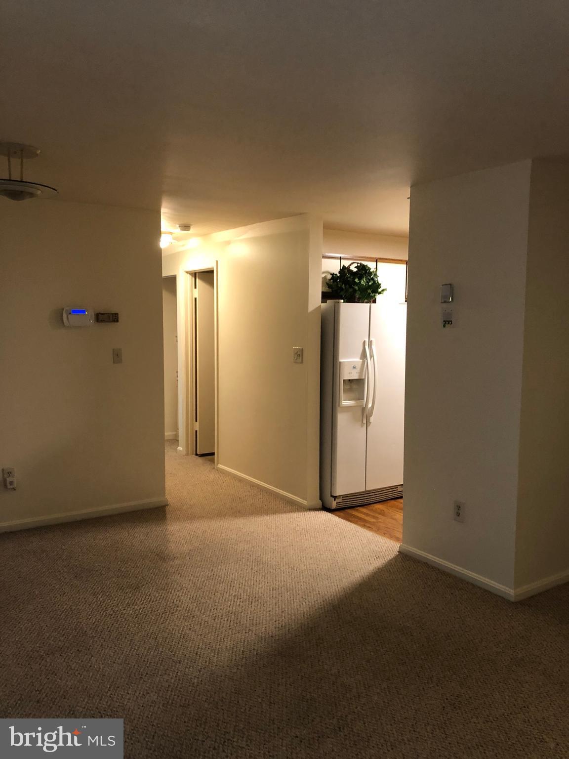 CROMWELL FOUNTAIN - Residential