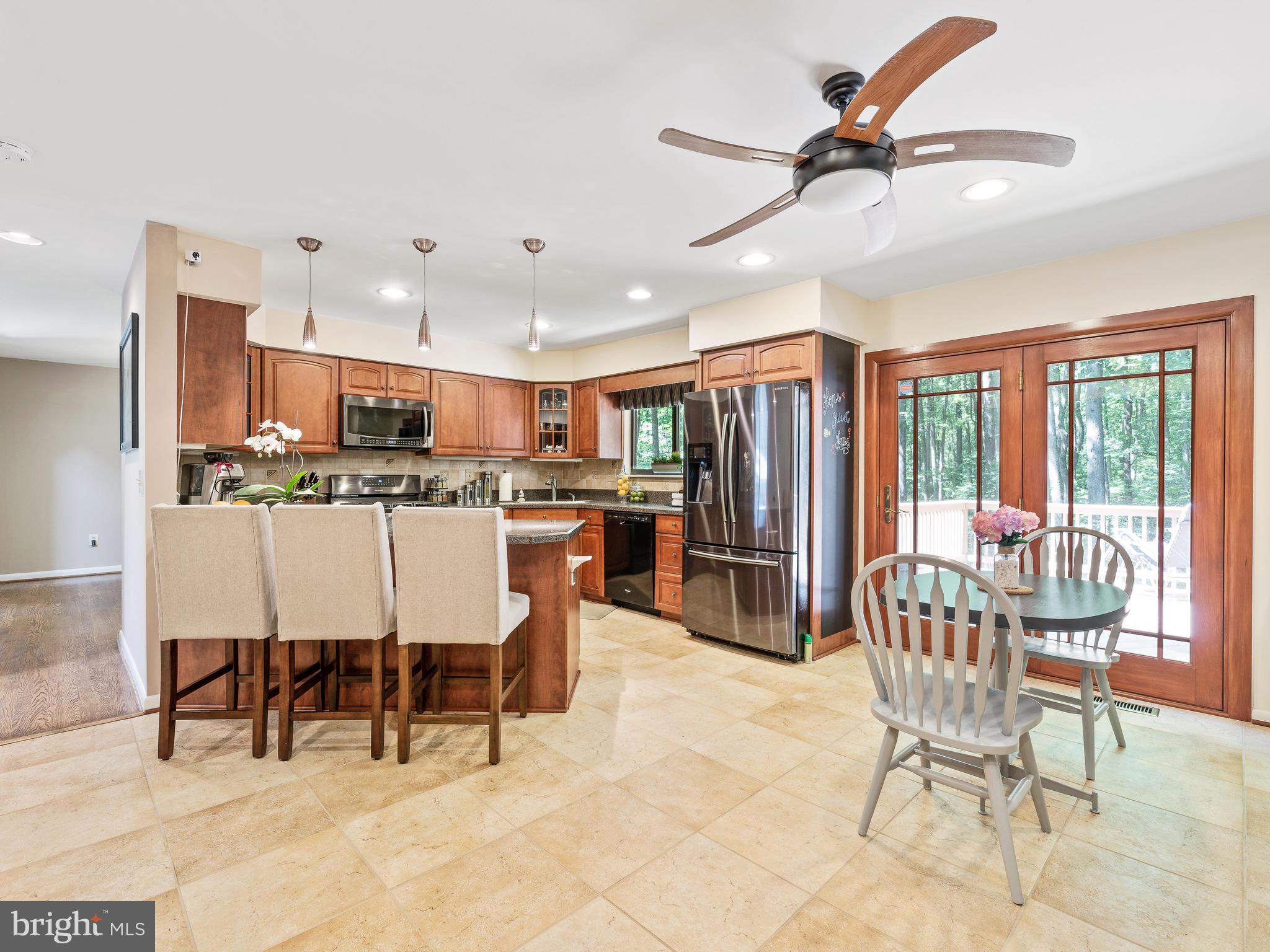 VILLAGE OF HICKORY RIDGE - Residential