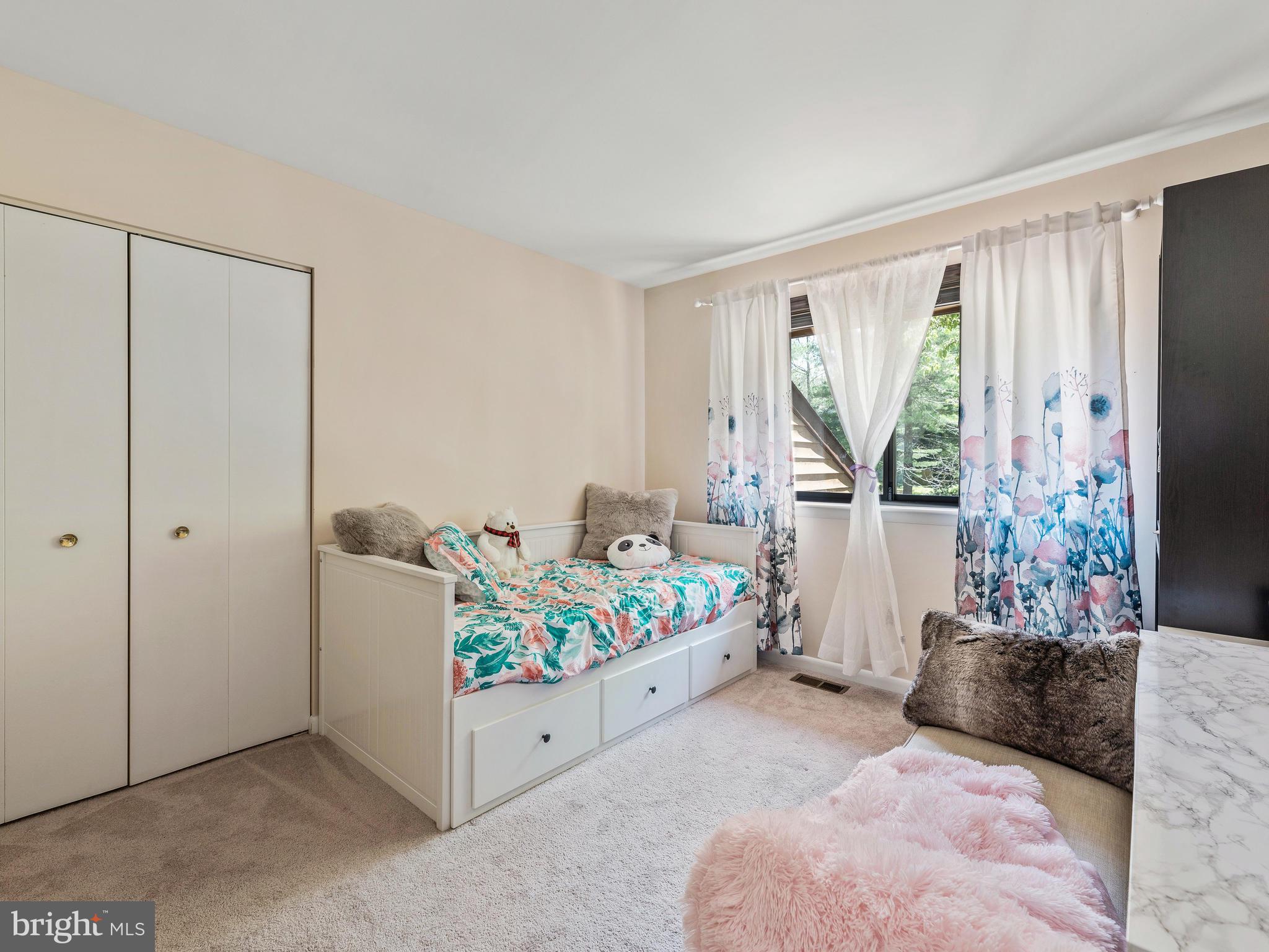 VILLAGE OF HICKORY RIDGE - Residential