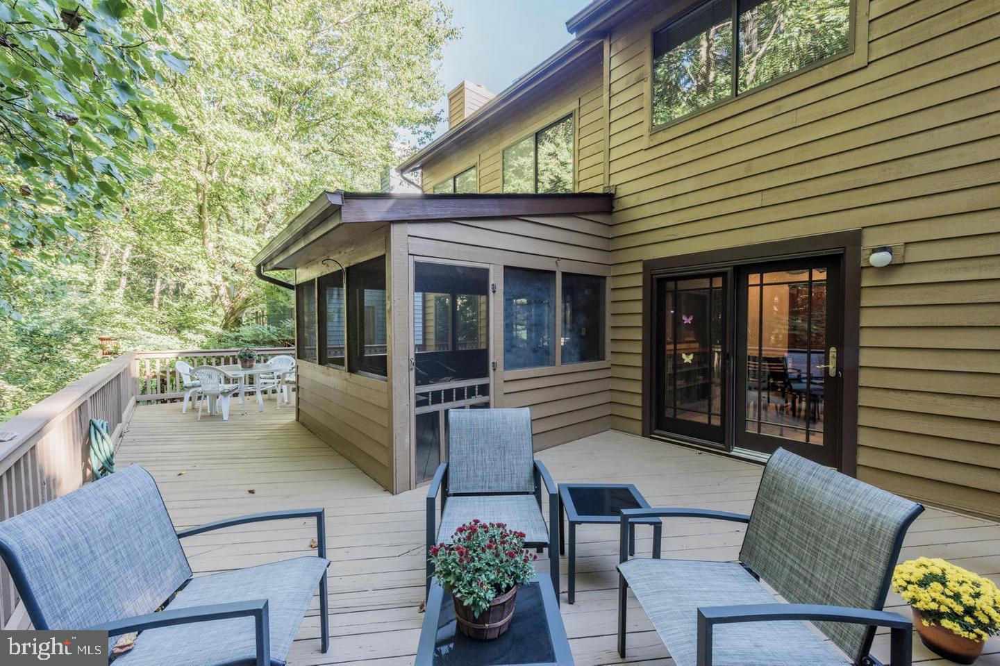 VILLAGE OF HICKORY RIDGE - Residential