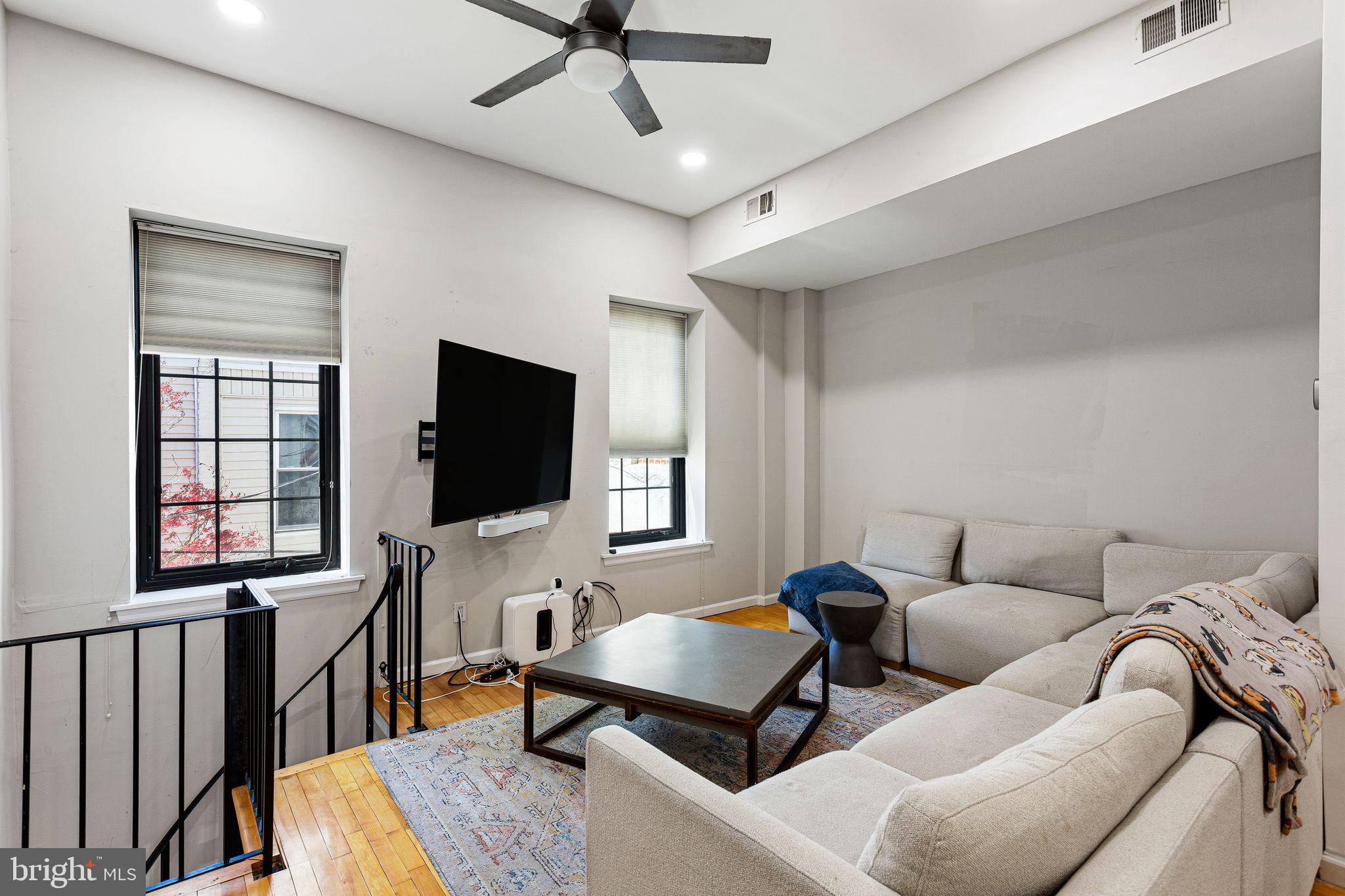 FAIRMOUNT - Residential