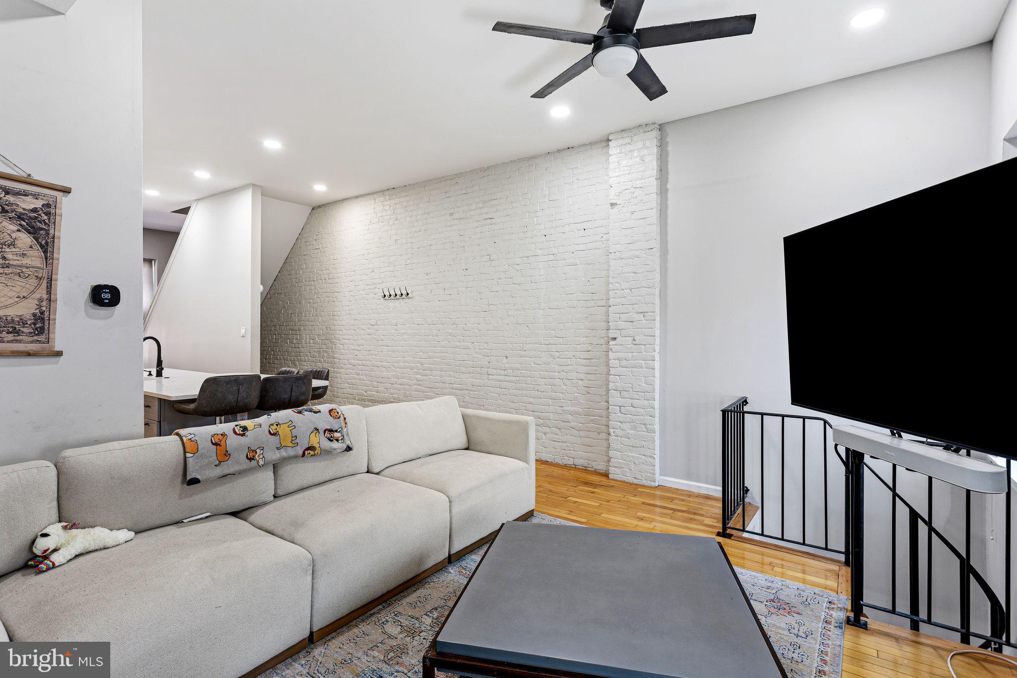 FAIRMOUNT - Residential