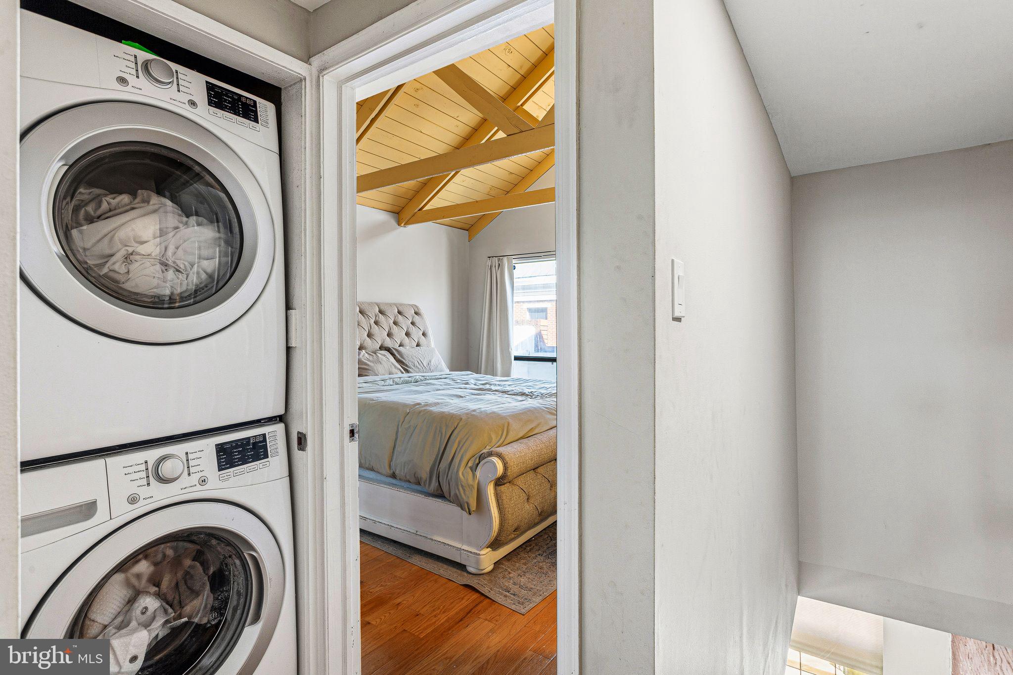 FAIRMOUNT - Residential