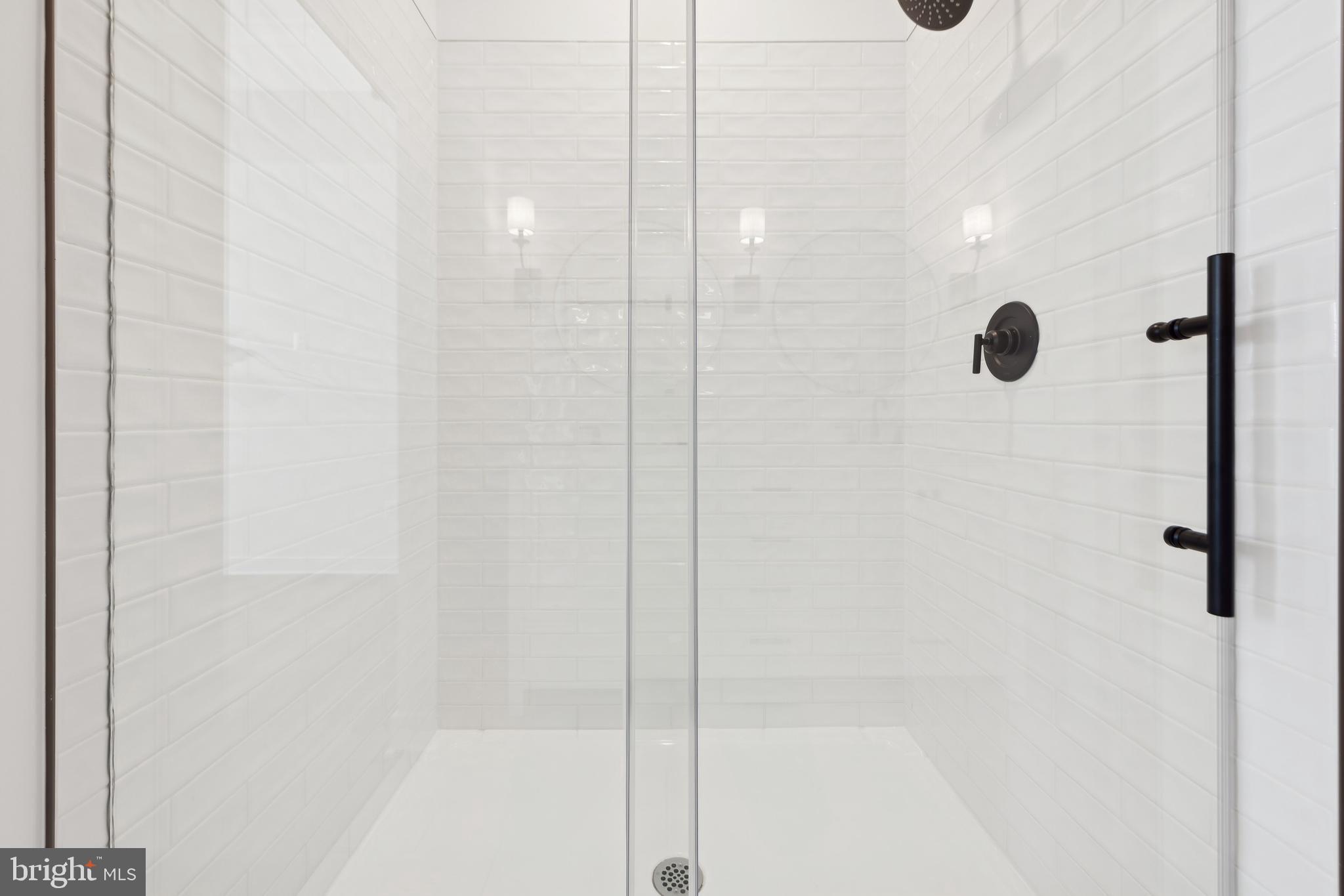 ADMIRAL'S LANDING - Residential