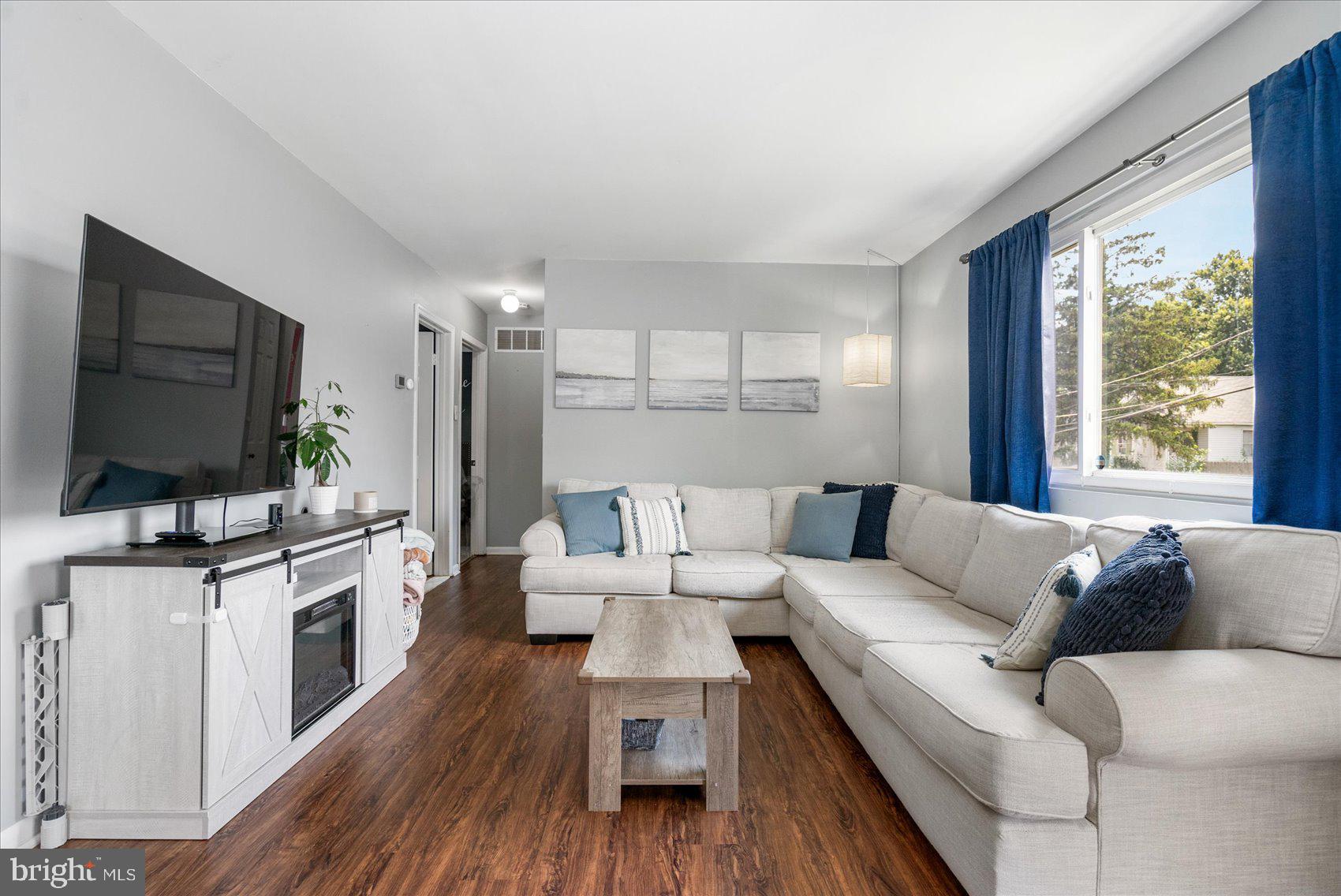 ROSEDALE GARDENS - Residential