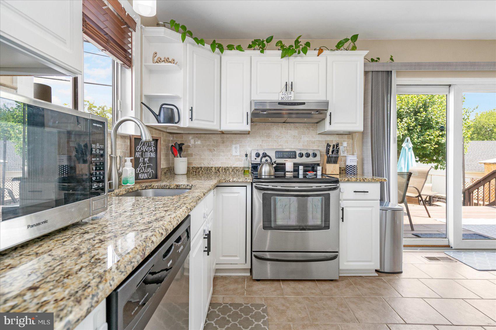 ROSEDALE GARDENS - Residential