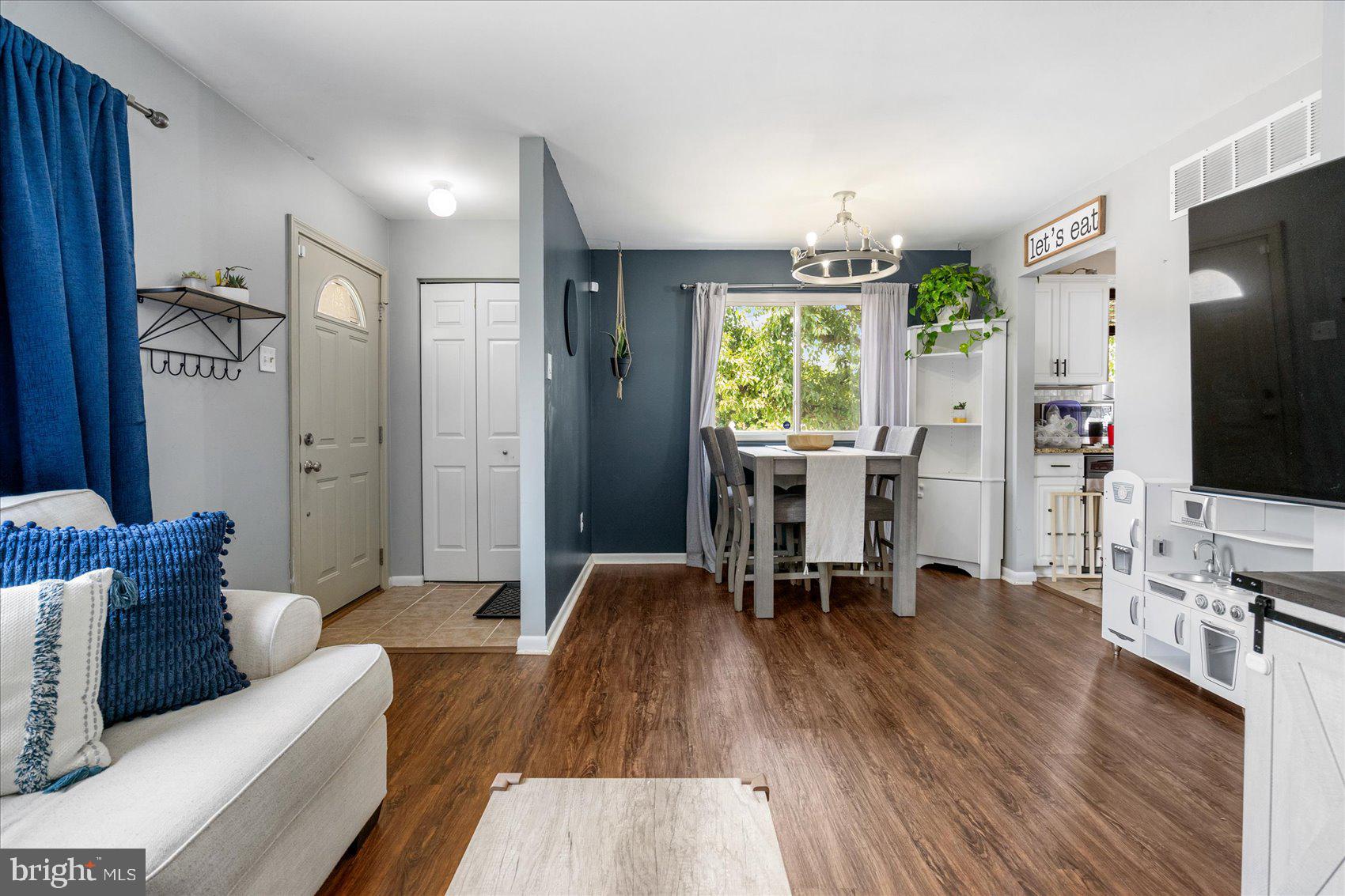 ROSEDALE GARDENS - Residential