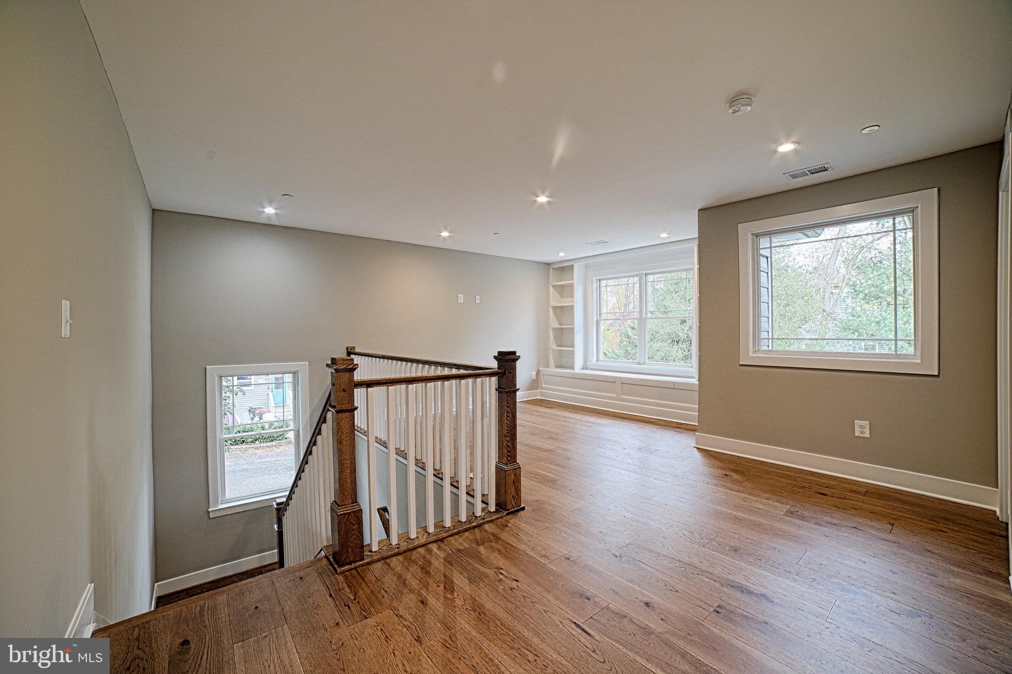HOMEWOOD - Residential