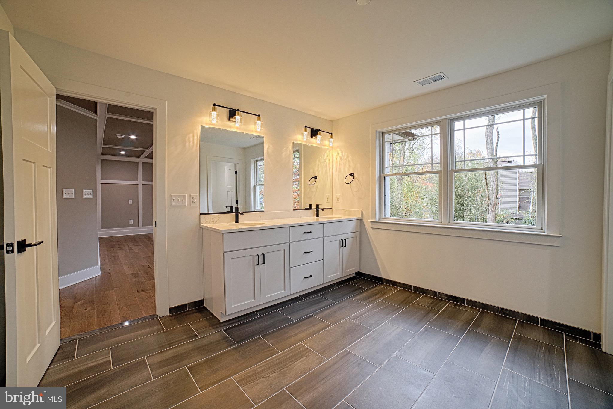 HOMEWOOD - Residential