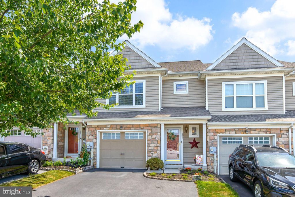 Photo of 304 Millstone Drive, Mountville, PA 17554 (MLS # PALA2052766)