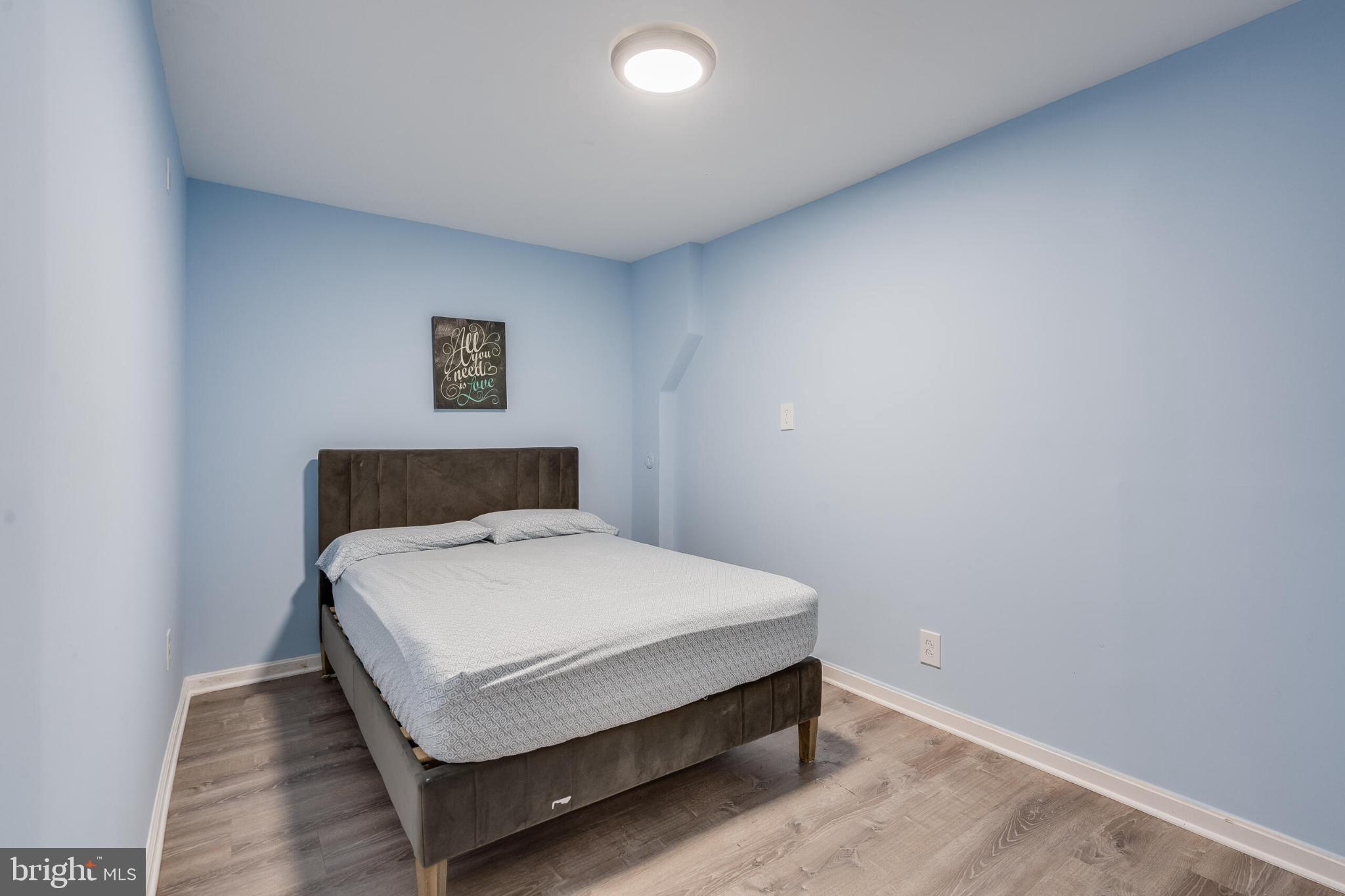 CENTRE RIDGE LAND BAY - Residential