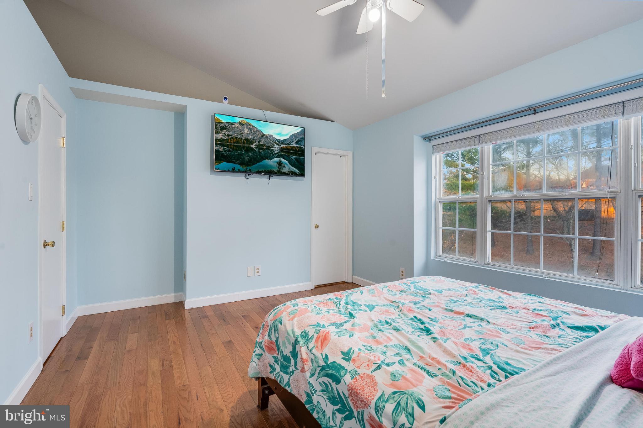 CENTRE RIDGE LAND BAY - Residential