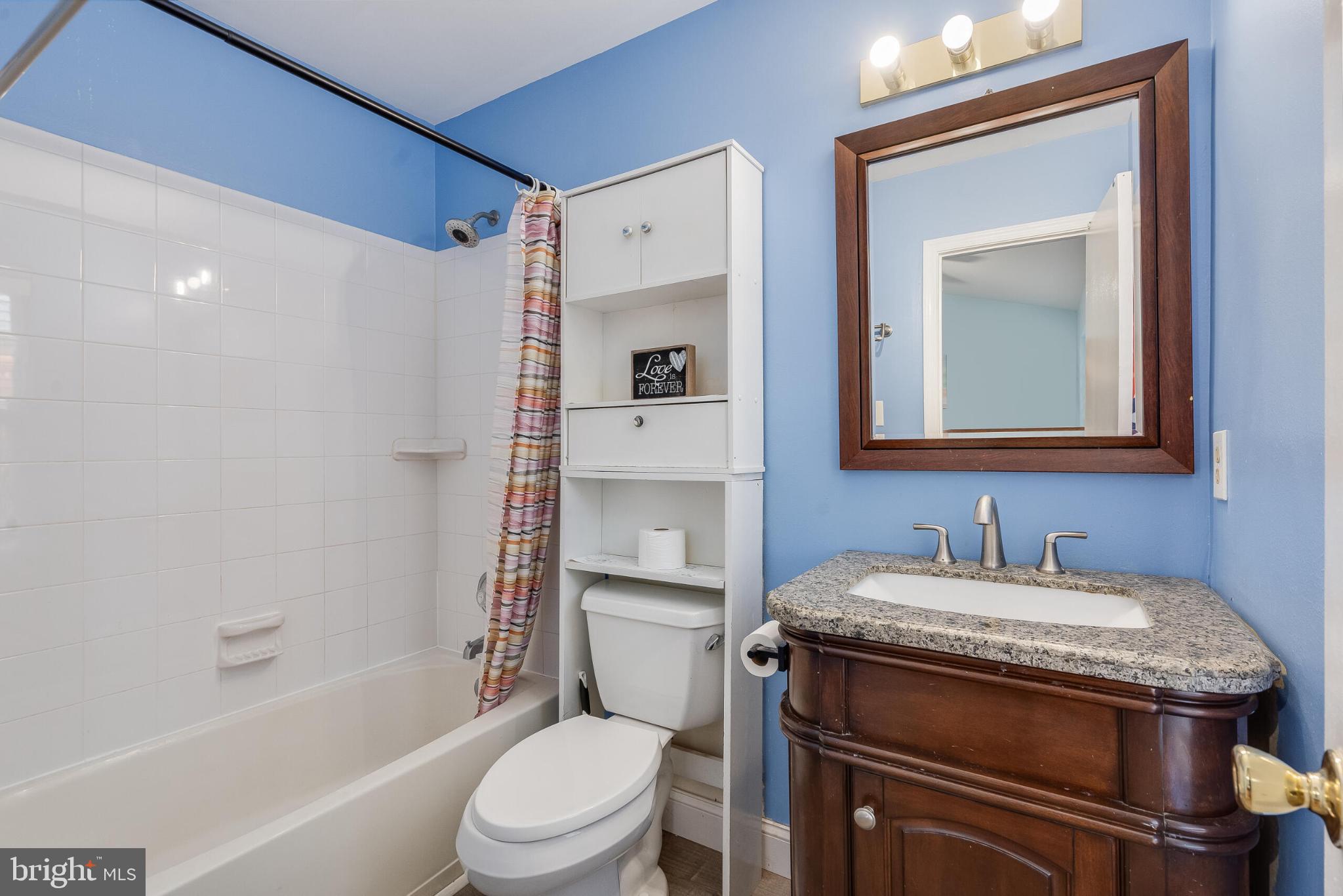 CENTRE RIDGE LAND BAY - Residential