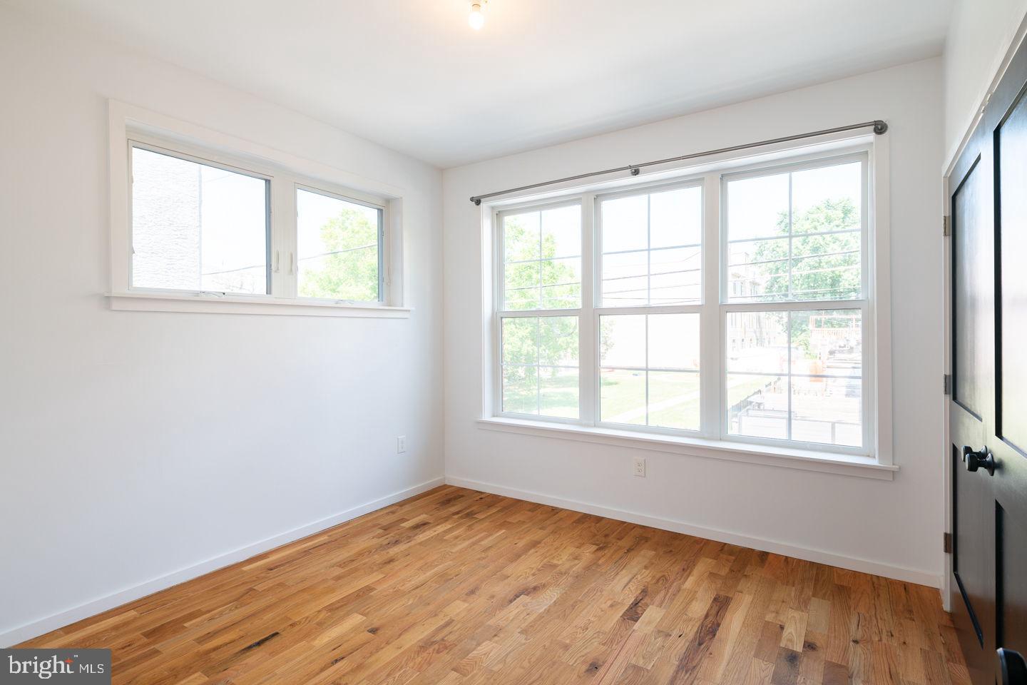 FISHTOWN - Commercial Sale